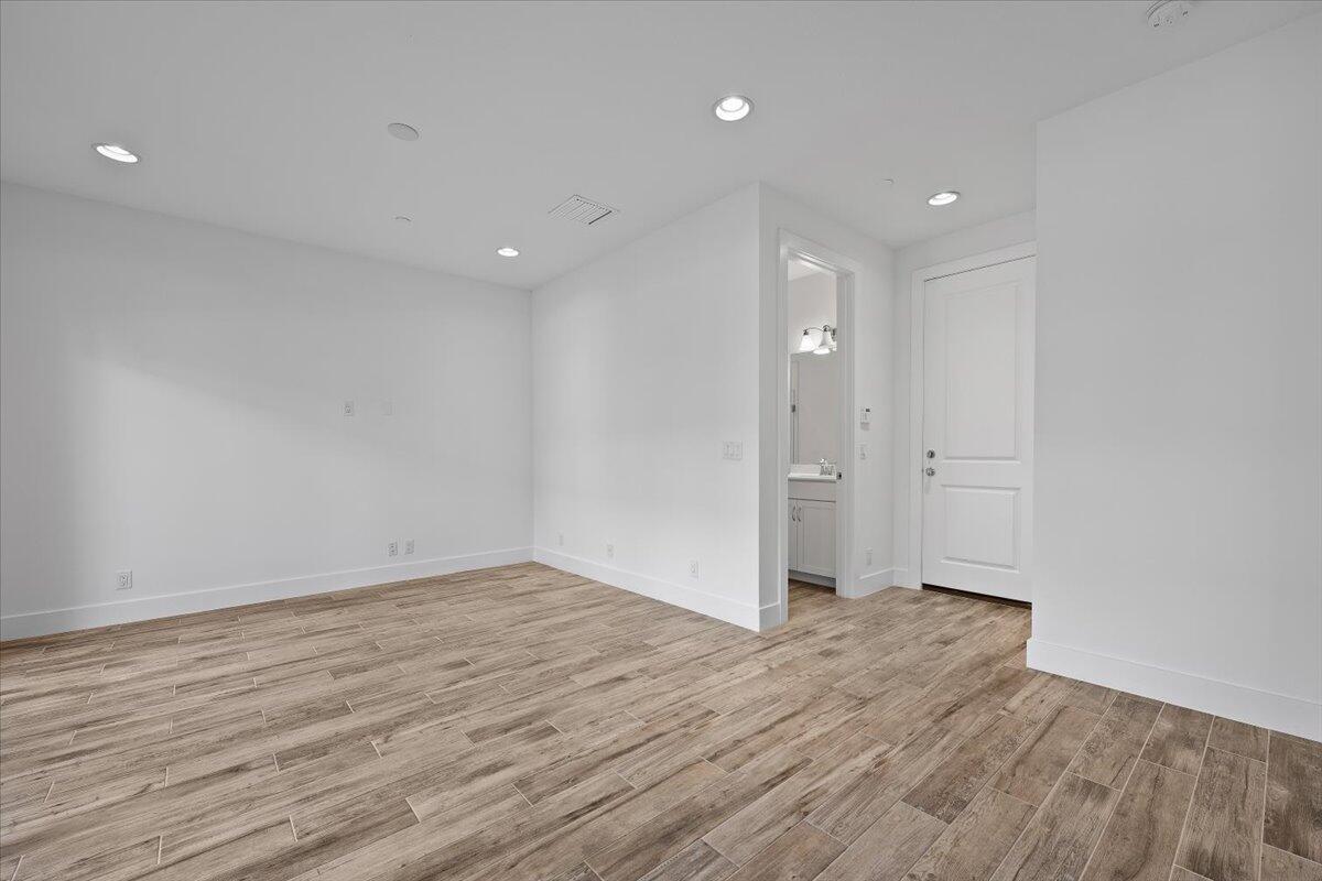 5316 Sagan Lane