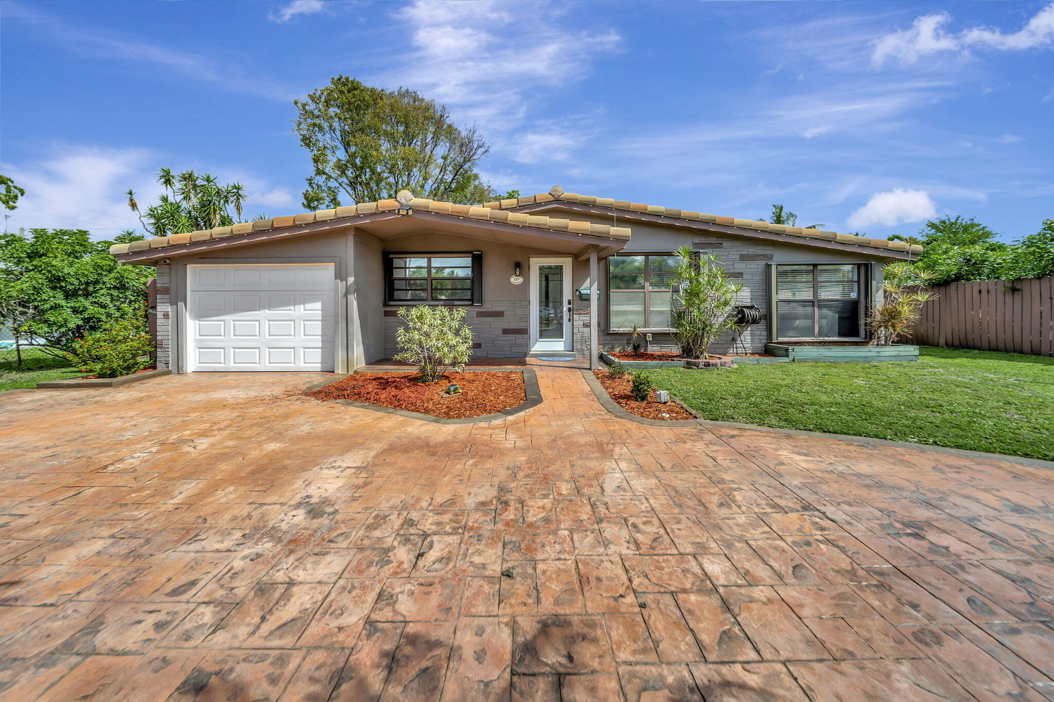 831 NW 39th Street