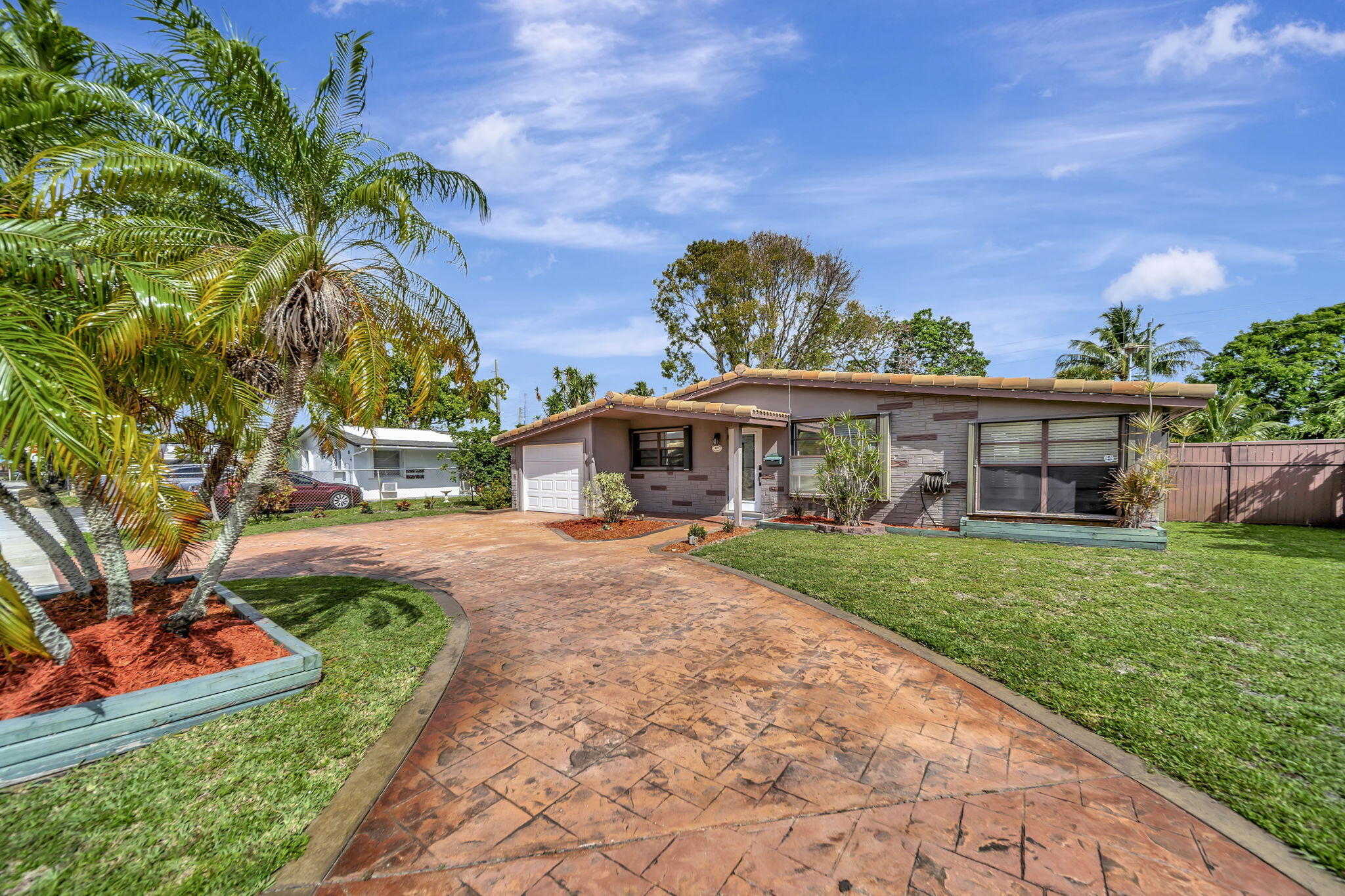 831 NW 39th Street