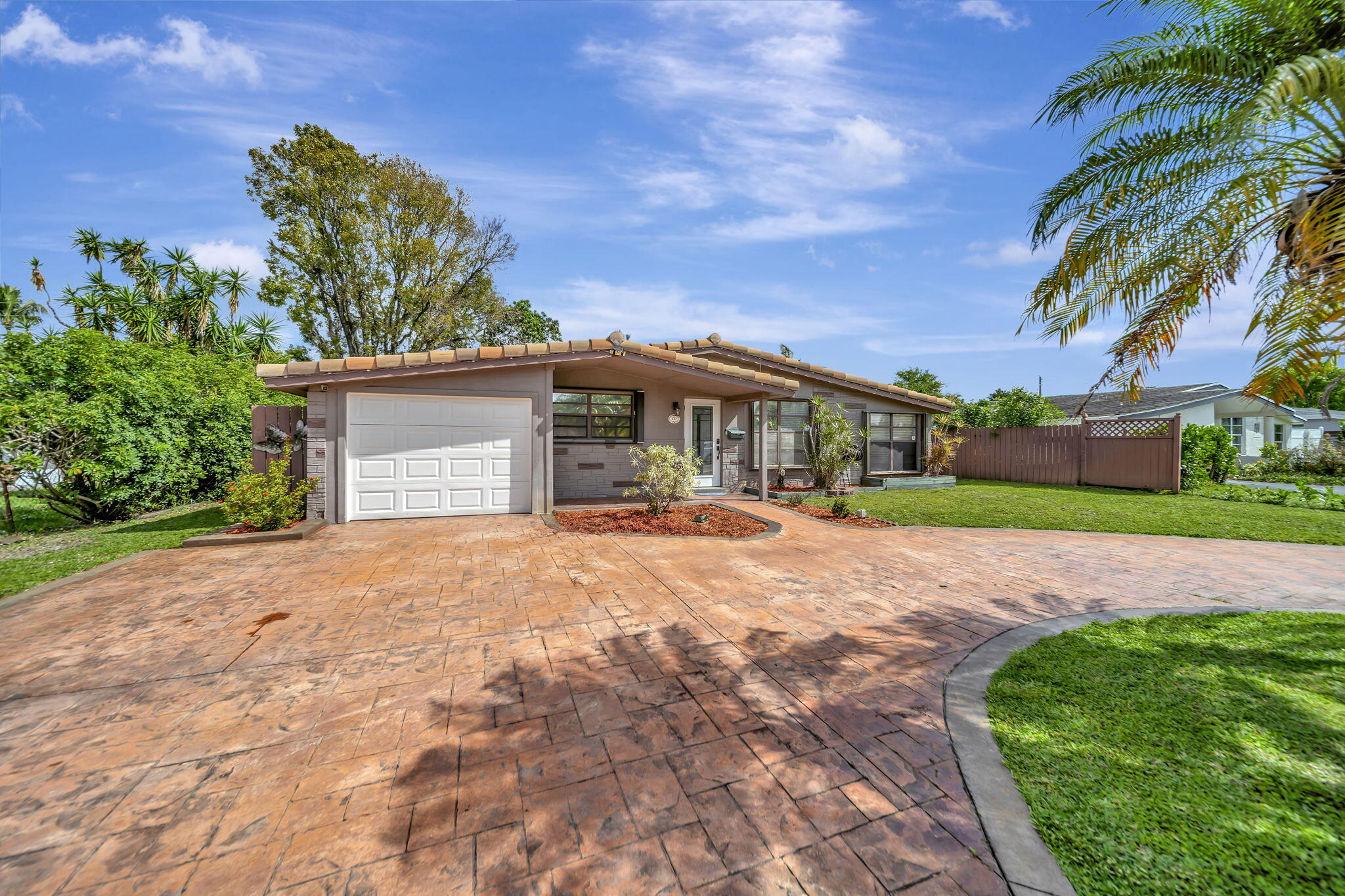 831 NW 39th Street