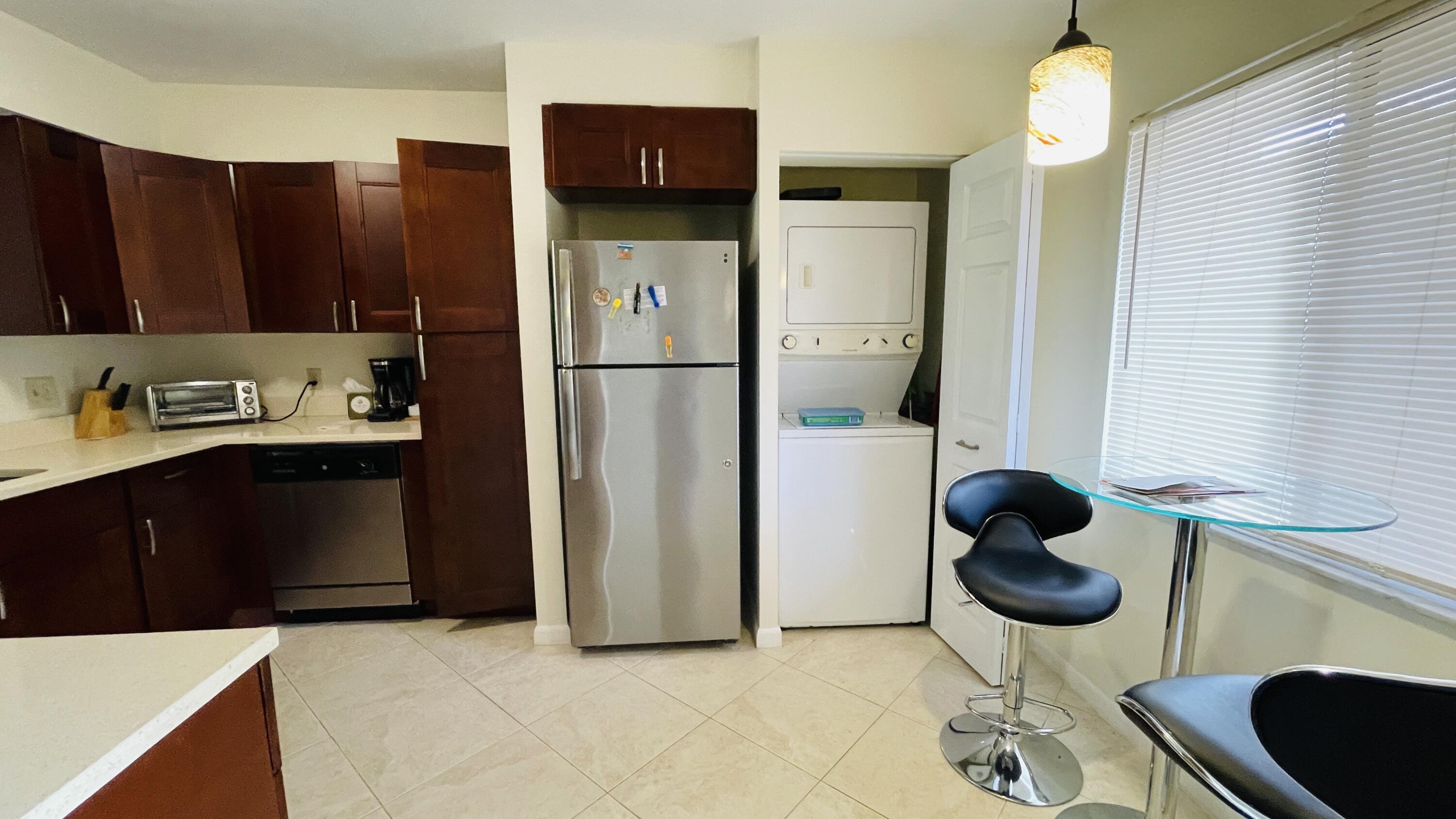 7006 Huntington Lane 107