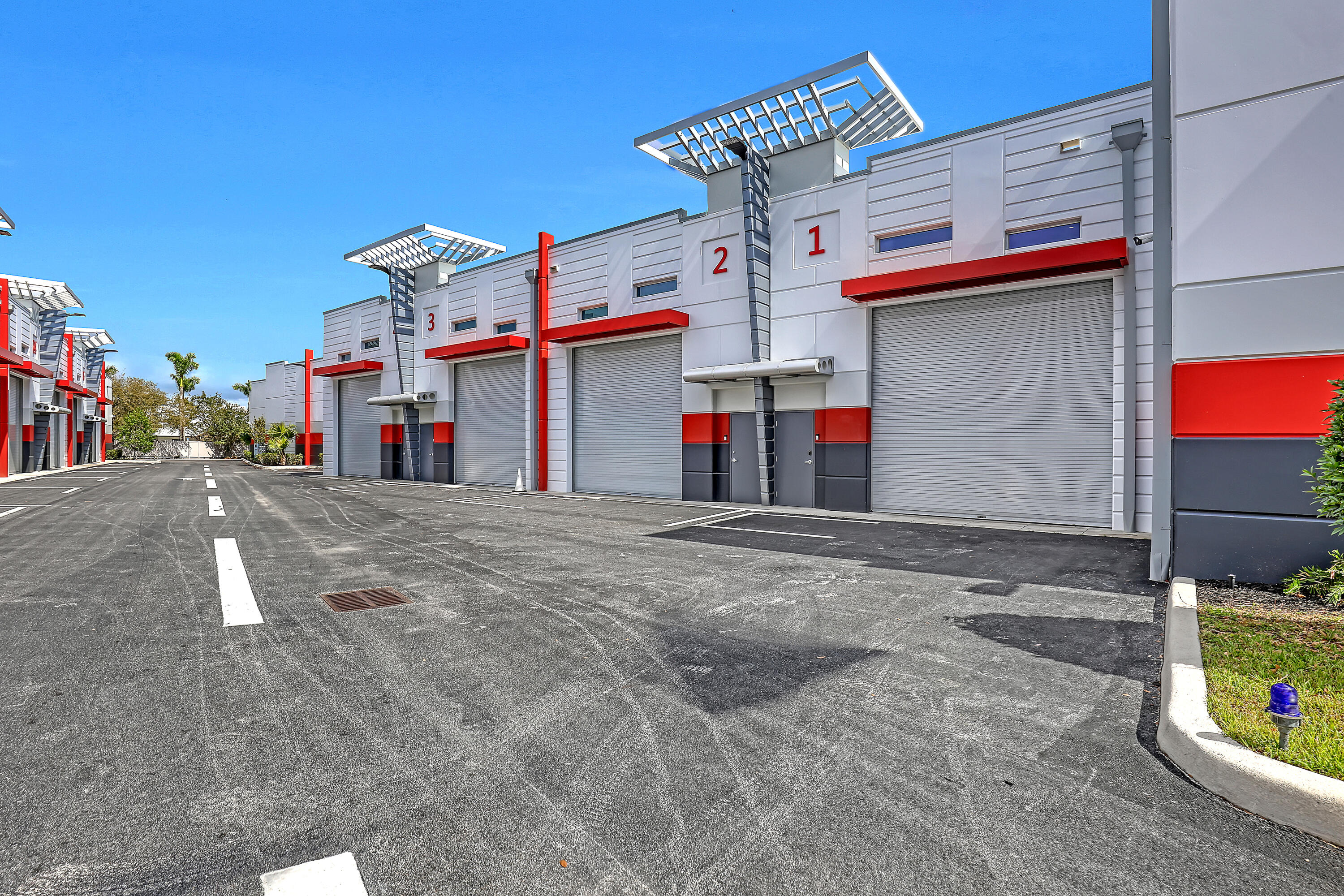 7210 Haverhill Business 1-4