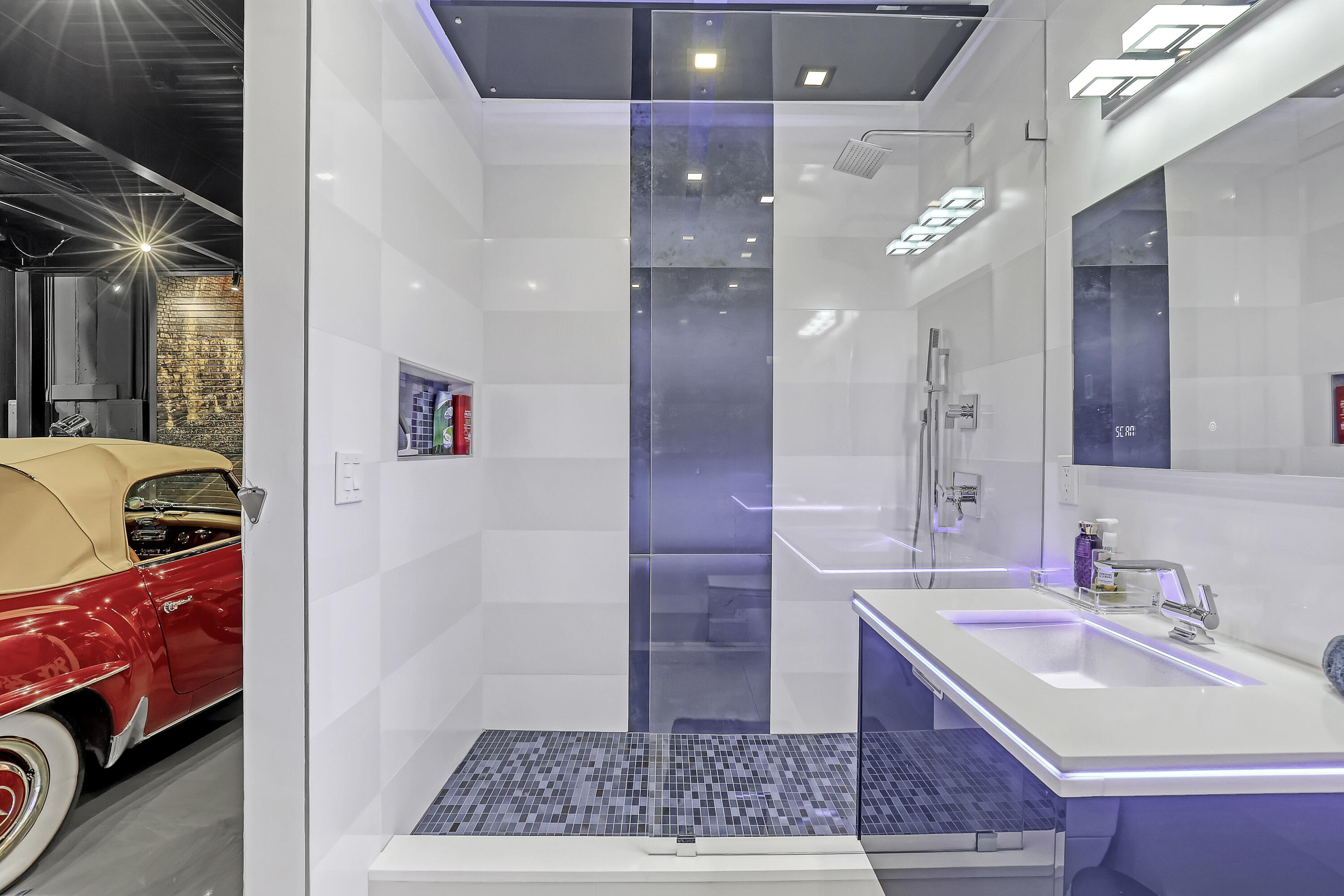 7210 Haverhill Business 1-4