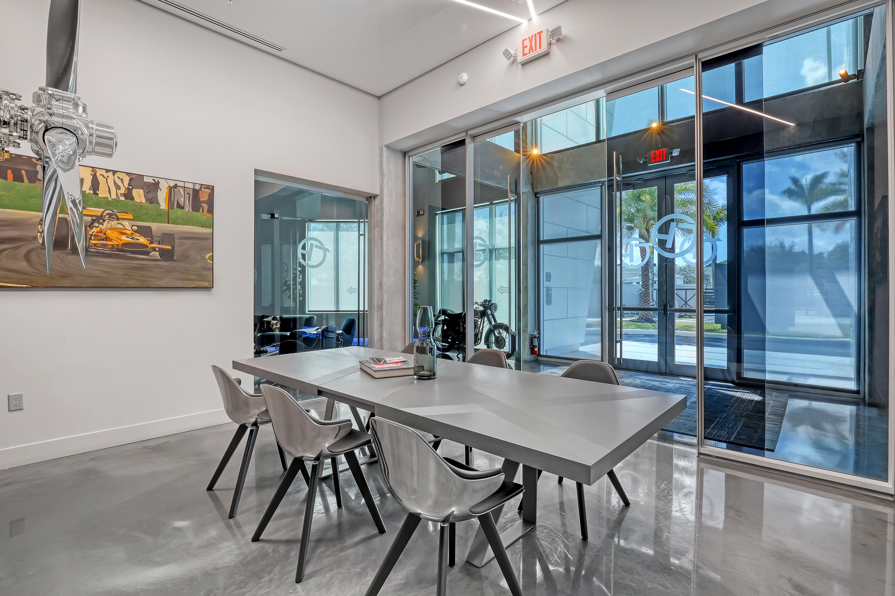 7210 Haverhill Business 1-4