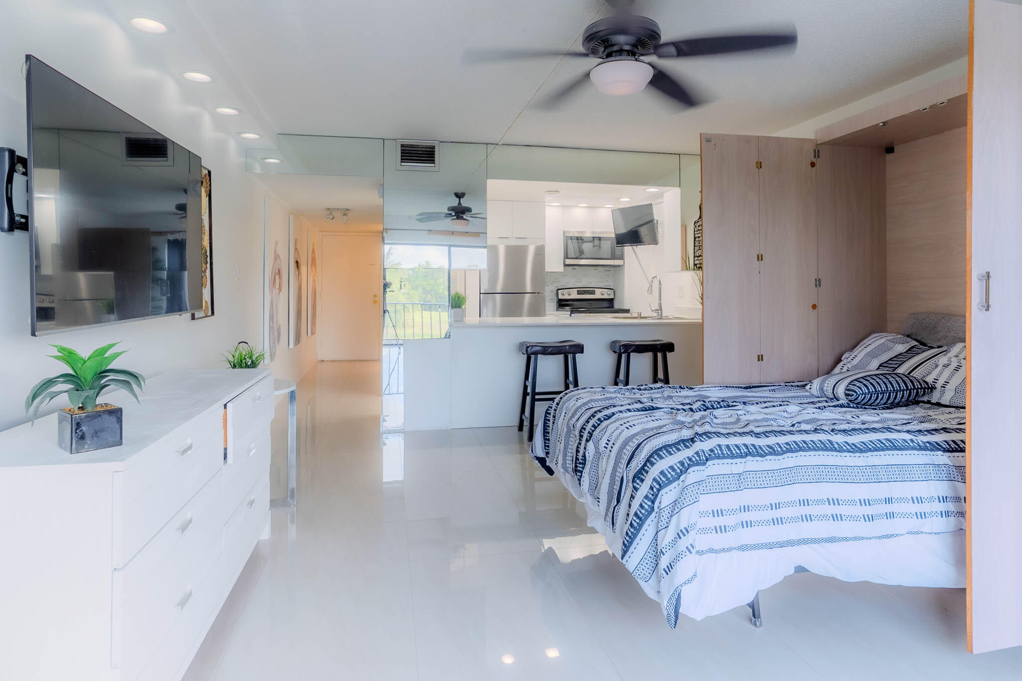 3760 Inverrary Drive 3m