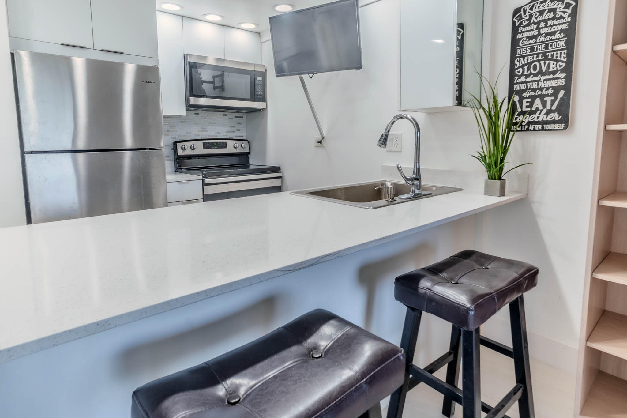 3760 Inverrary Drive 3m