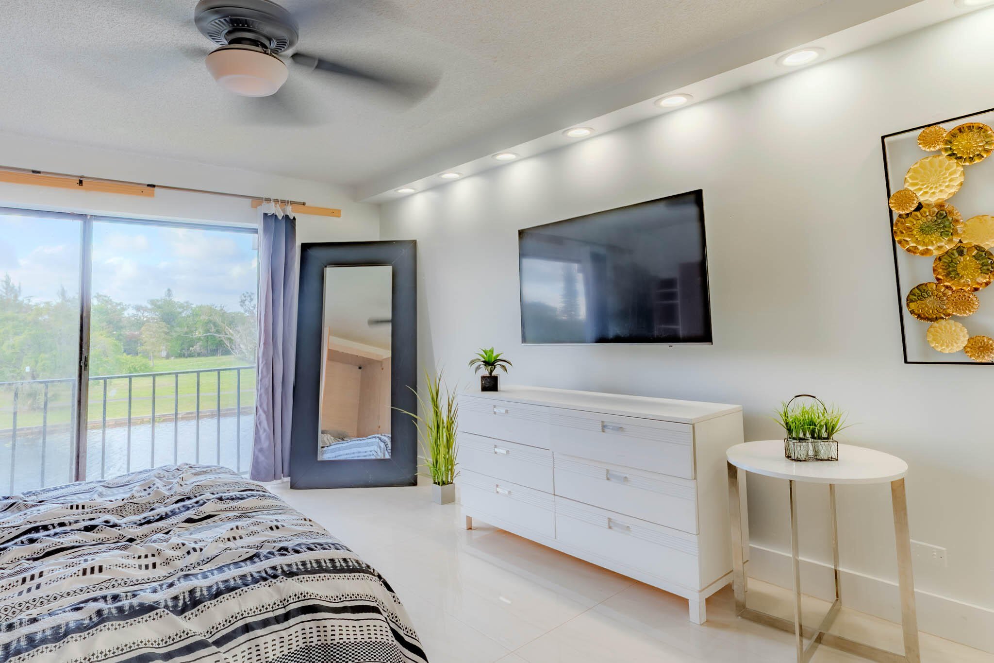 3760 Inverrary Drive 3m