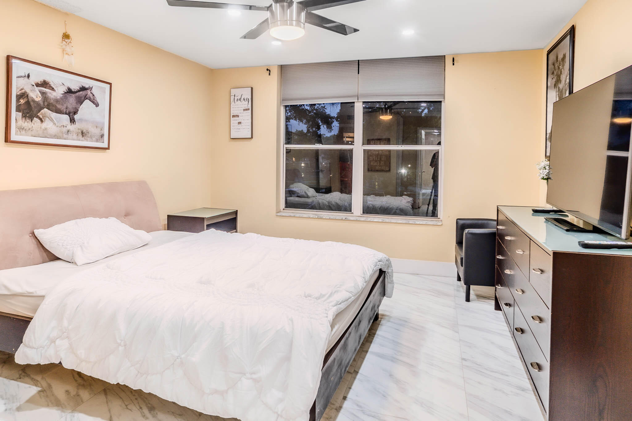 3710 Inverrary Drive 2s