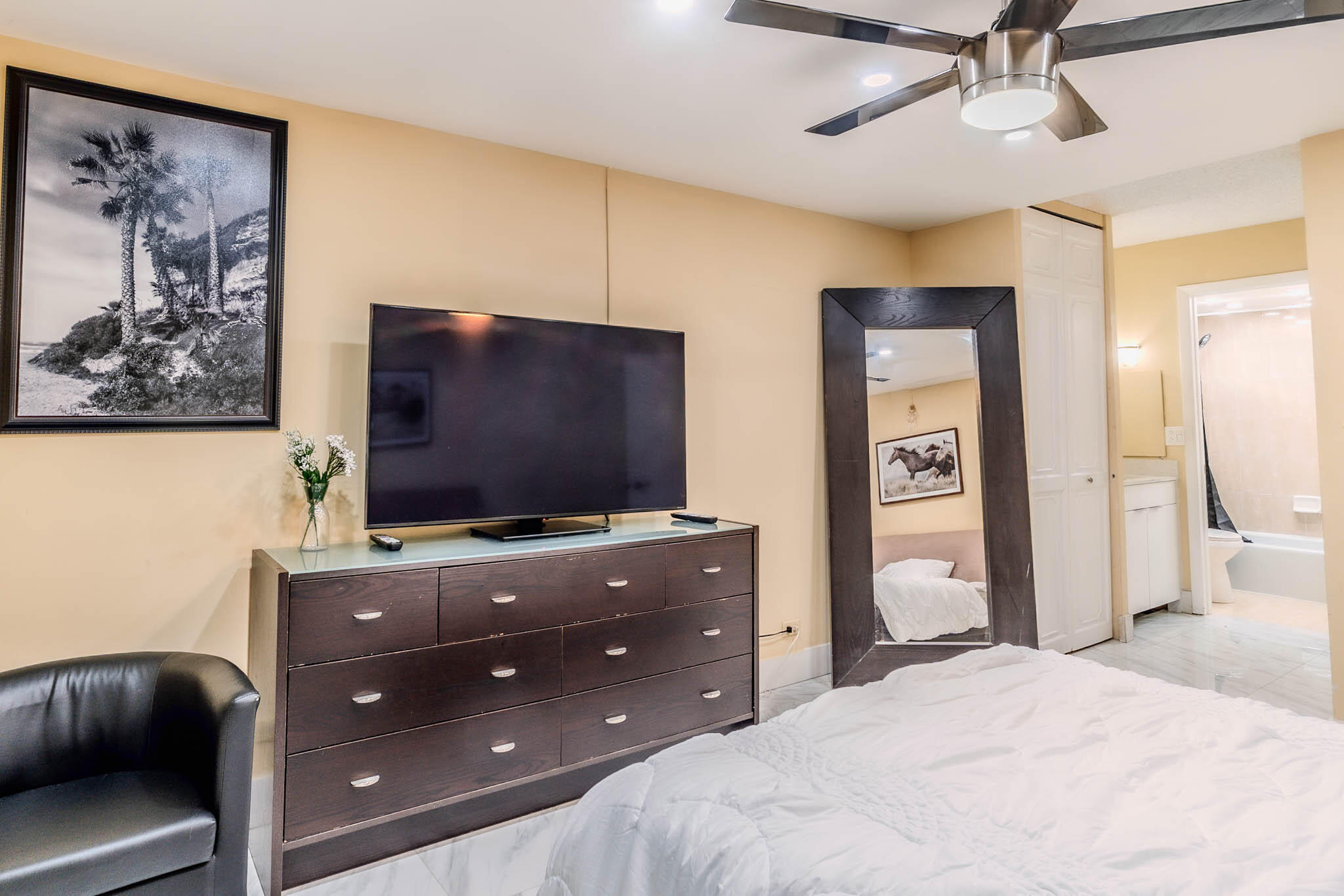 3710 Inverrary Drive 2s