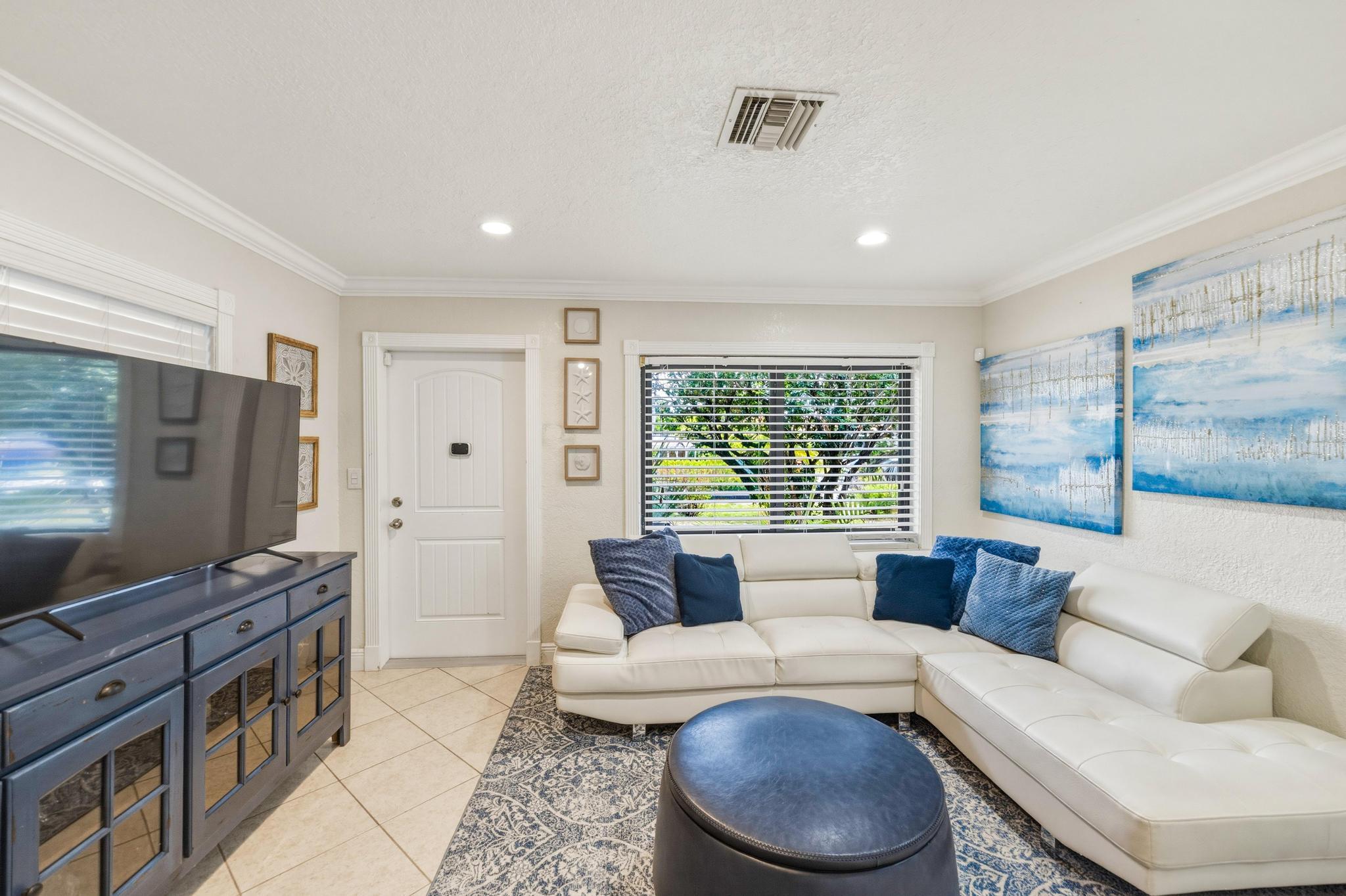 3361 NE 13th Terrace