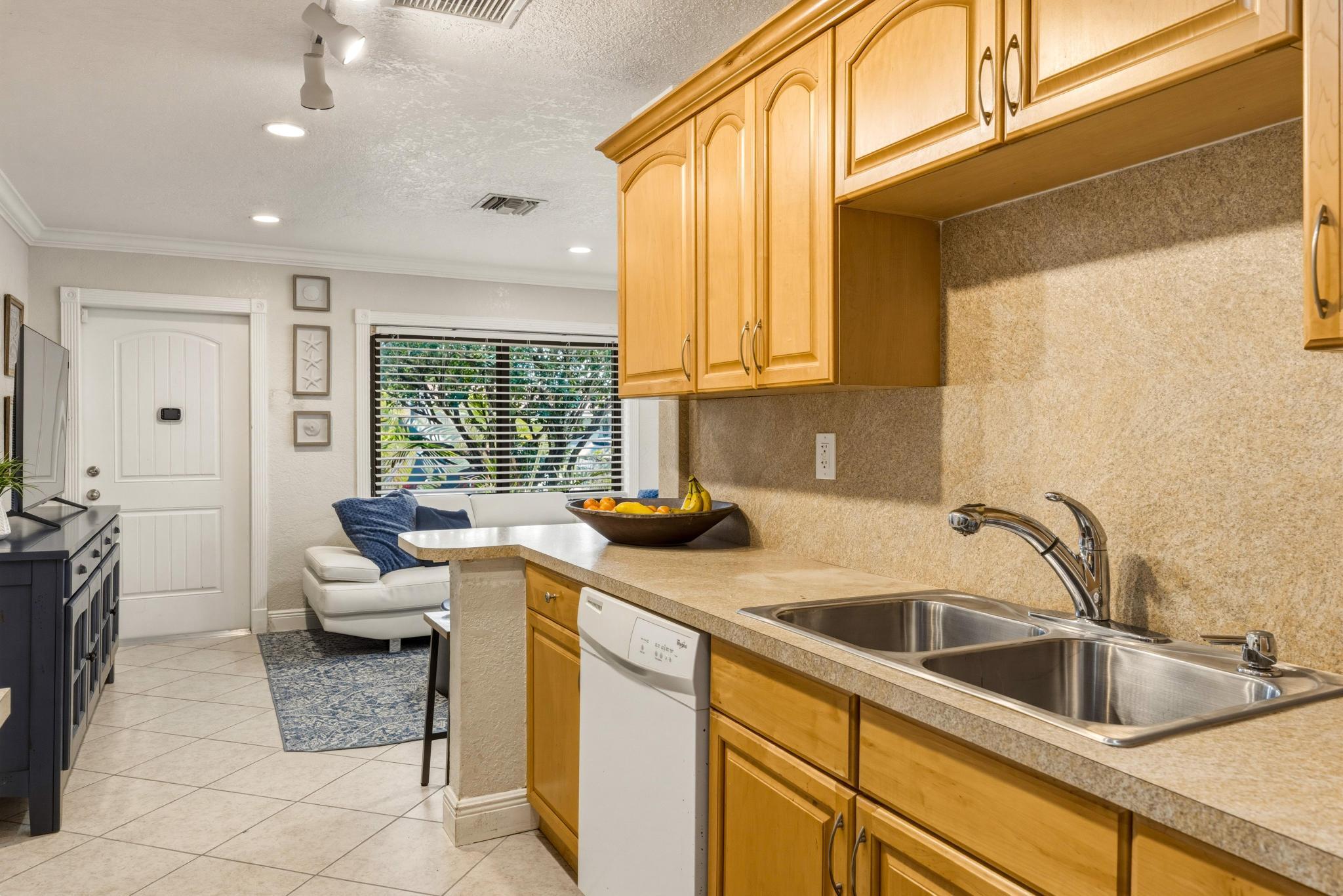 3361 NE 13th Terrace