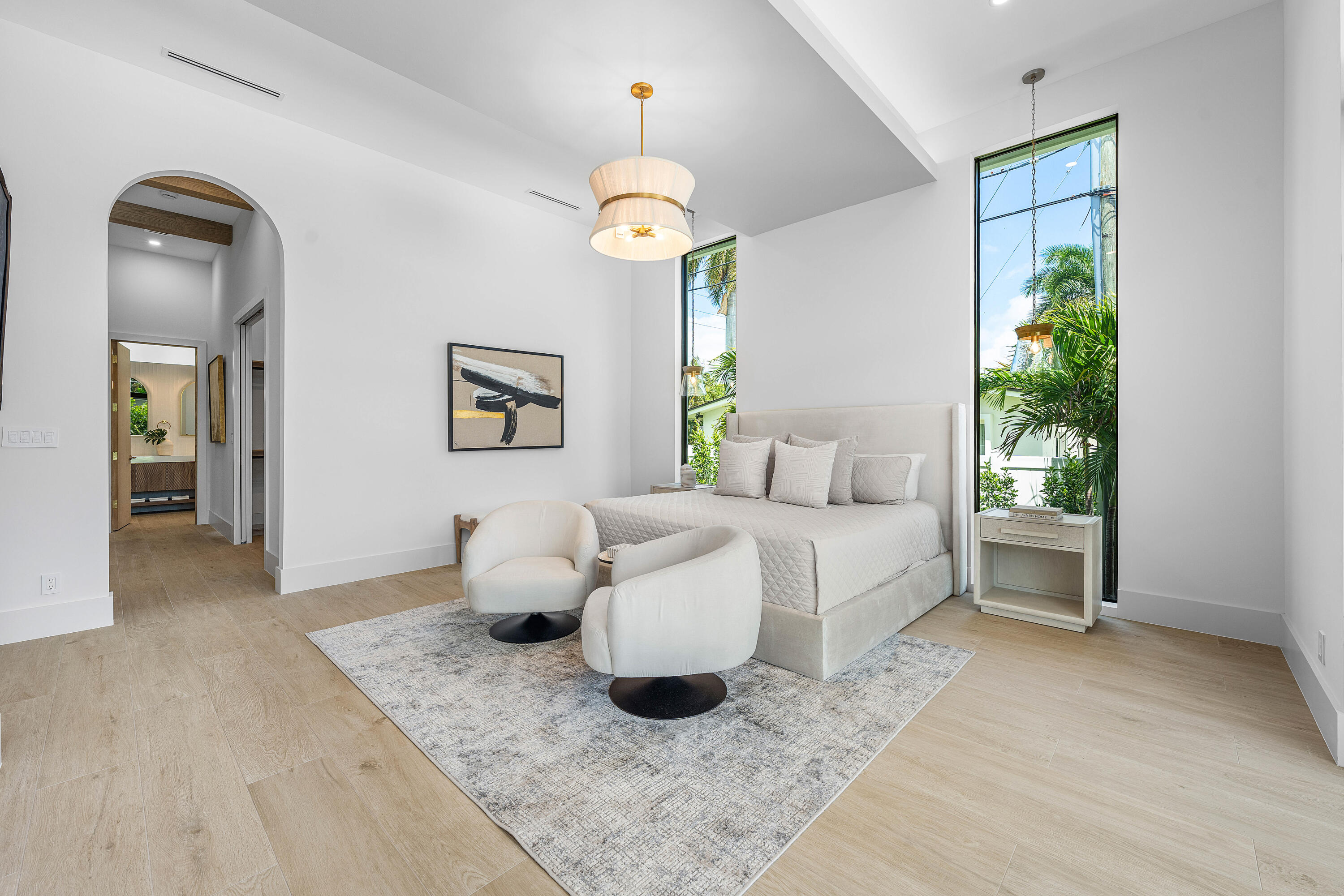 1701 N Swinton Avenue