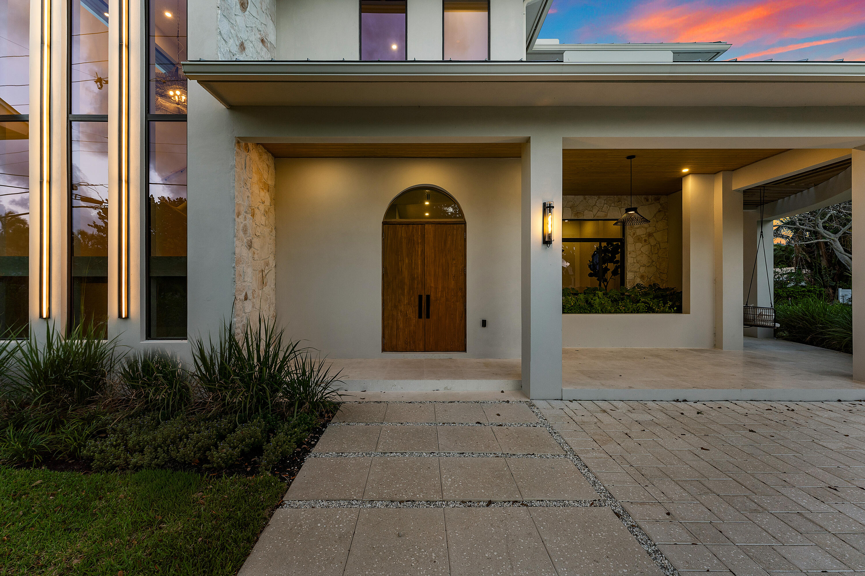 1701 N Swinton Avenue