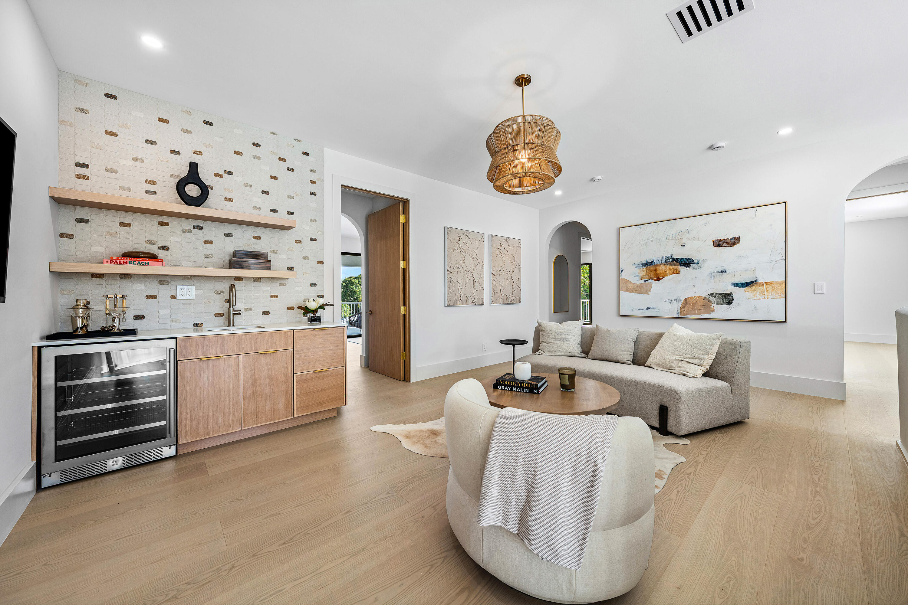 1701 N Swinton Avenue