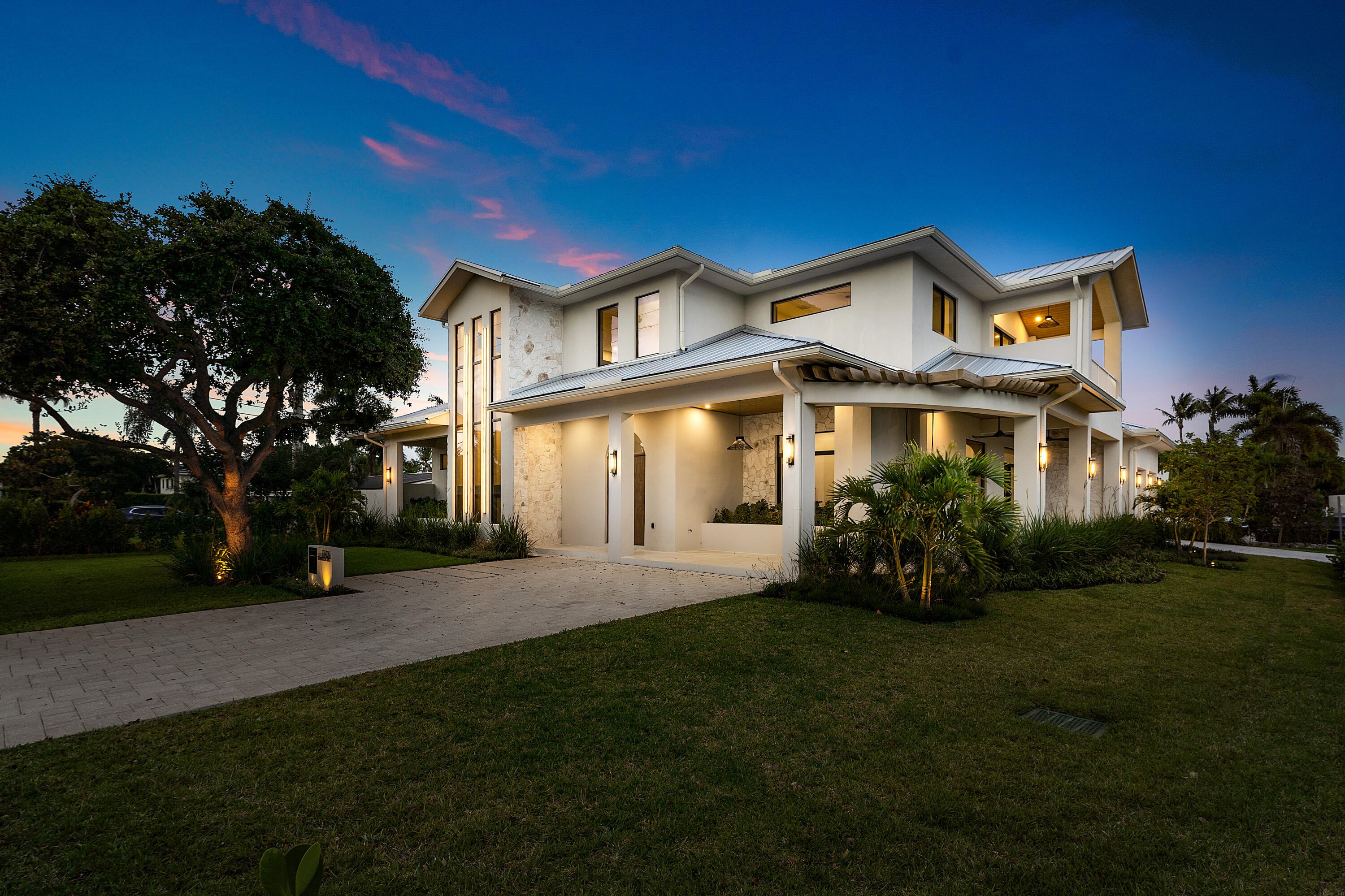 1701 N Swinton Avenue