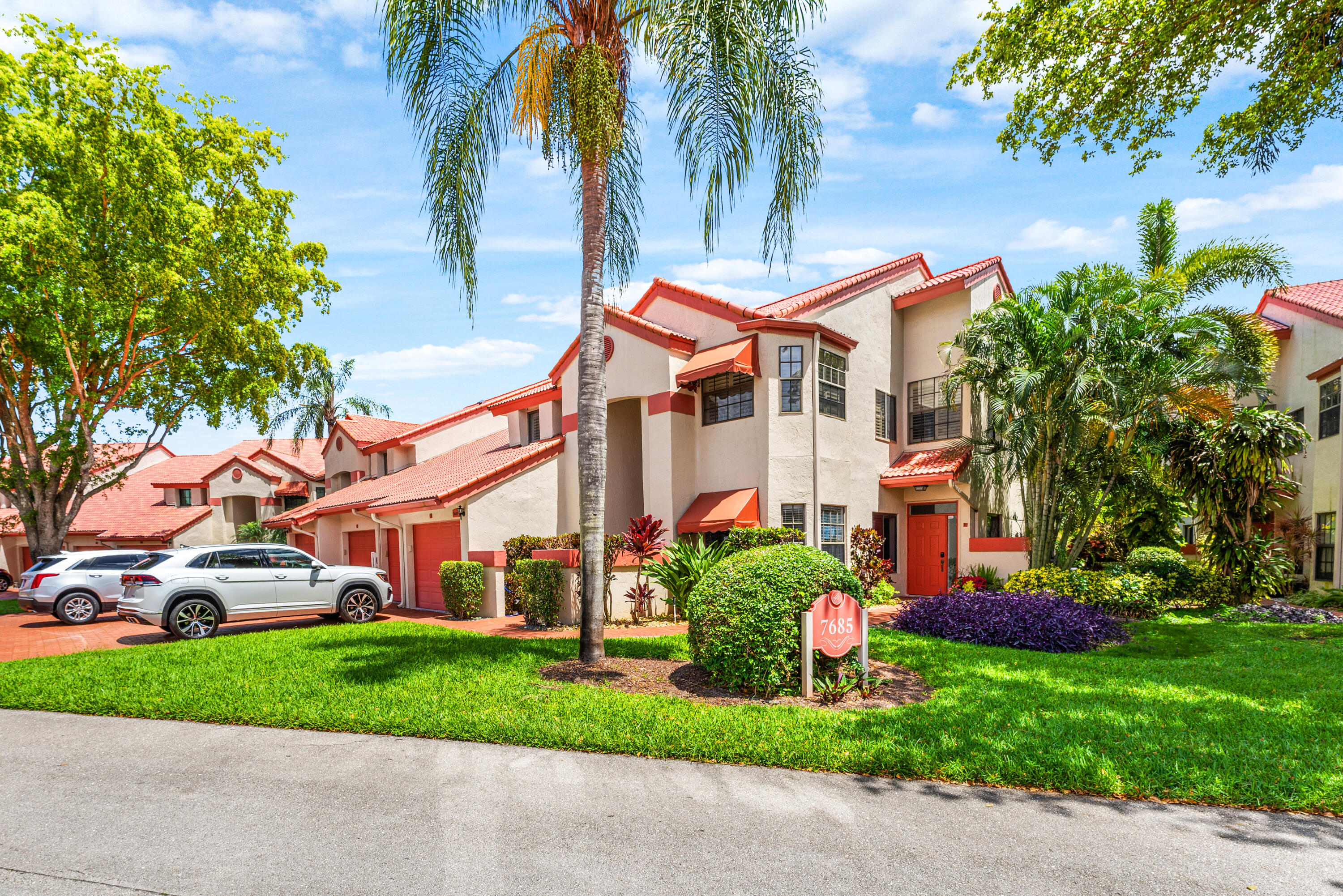7685 Lexington Club Boulevard B