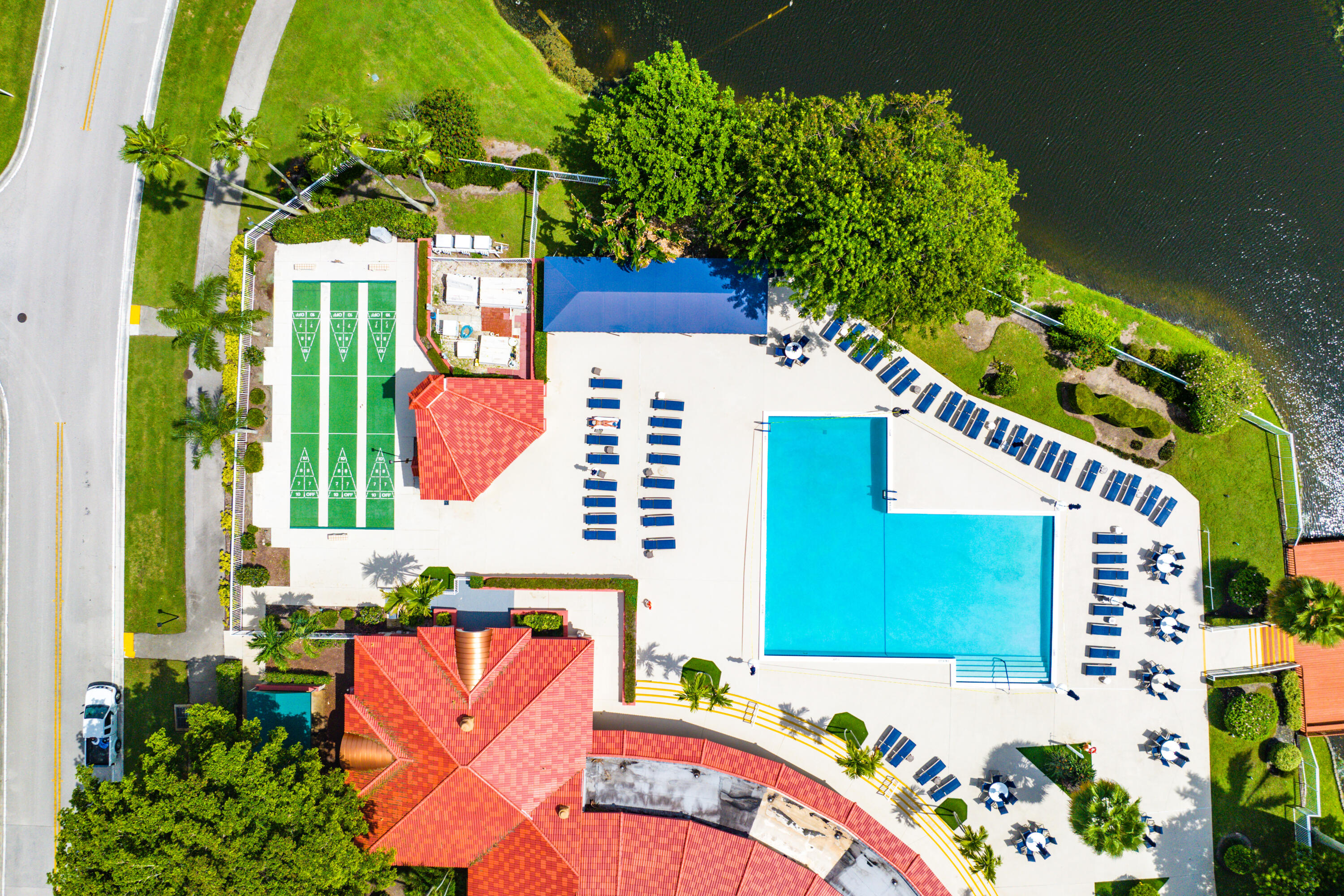 7685 Lexington Club Boulevard B