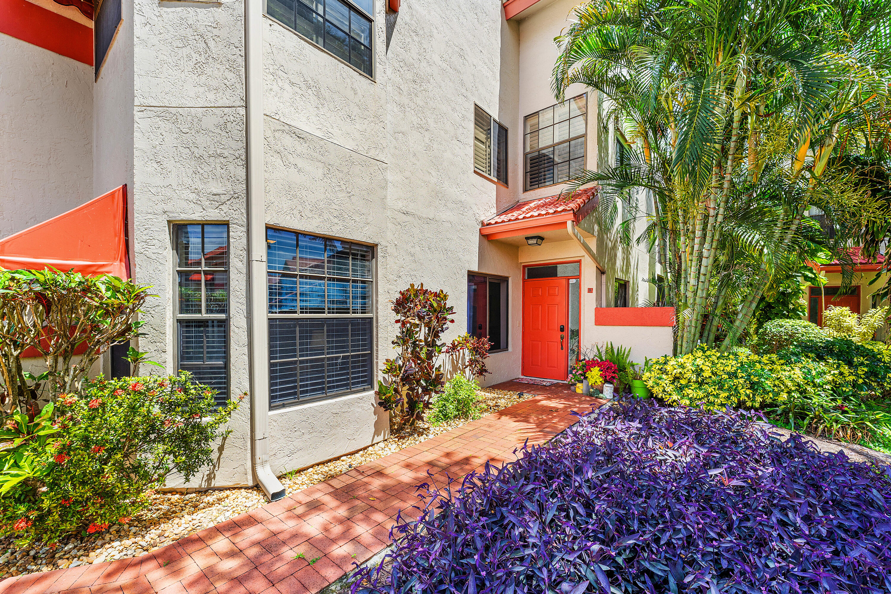 7685 Lexington Club Boulevard B