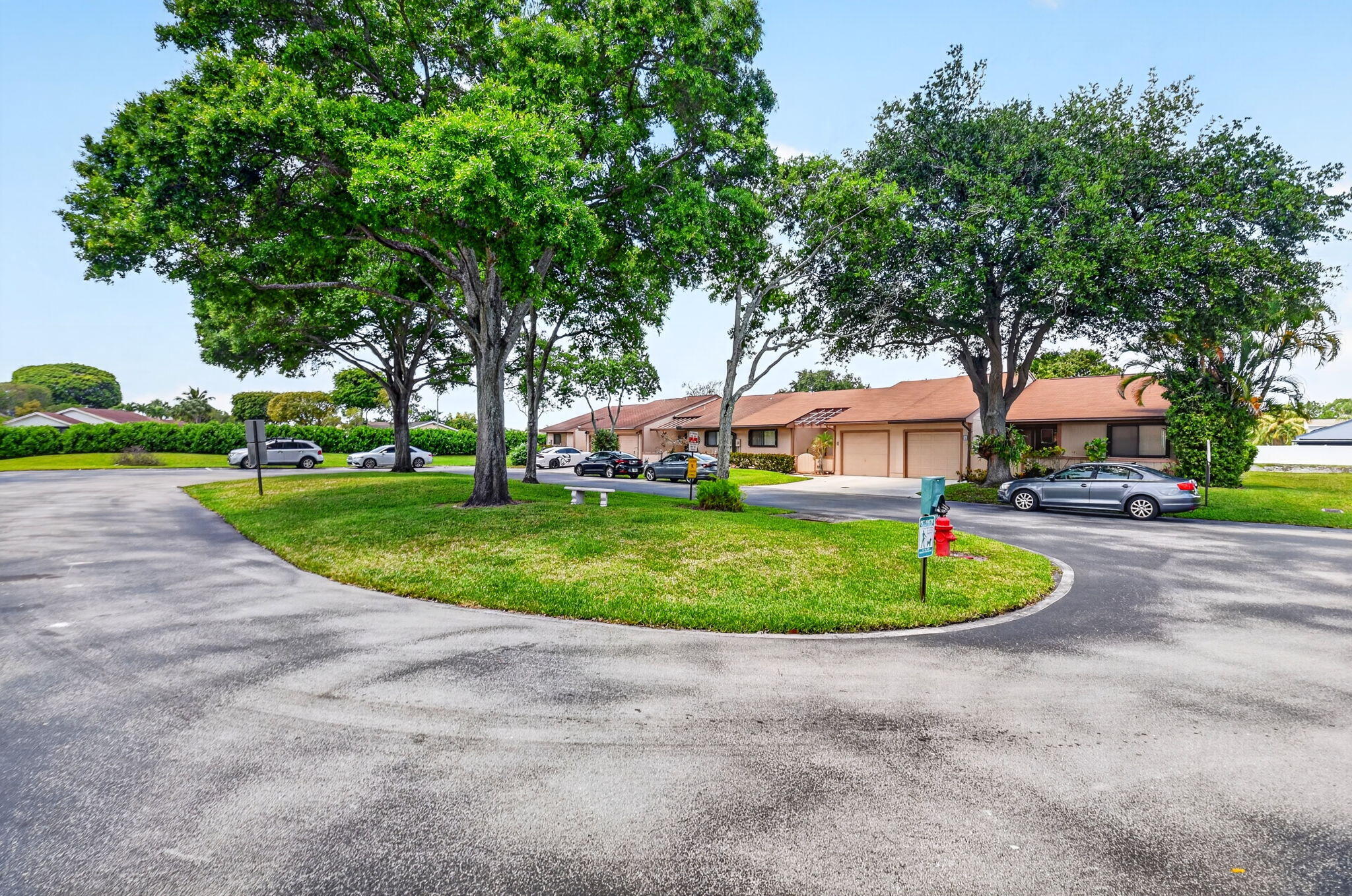 6 Farnworth Drive