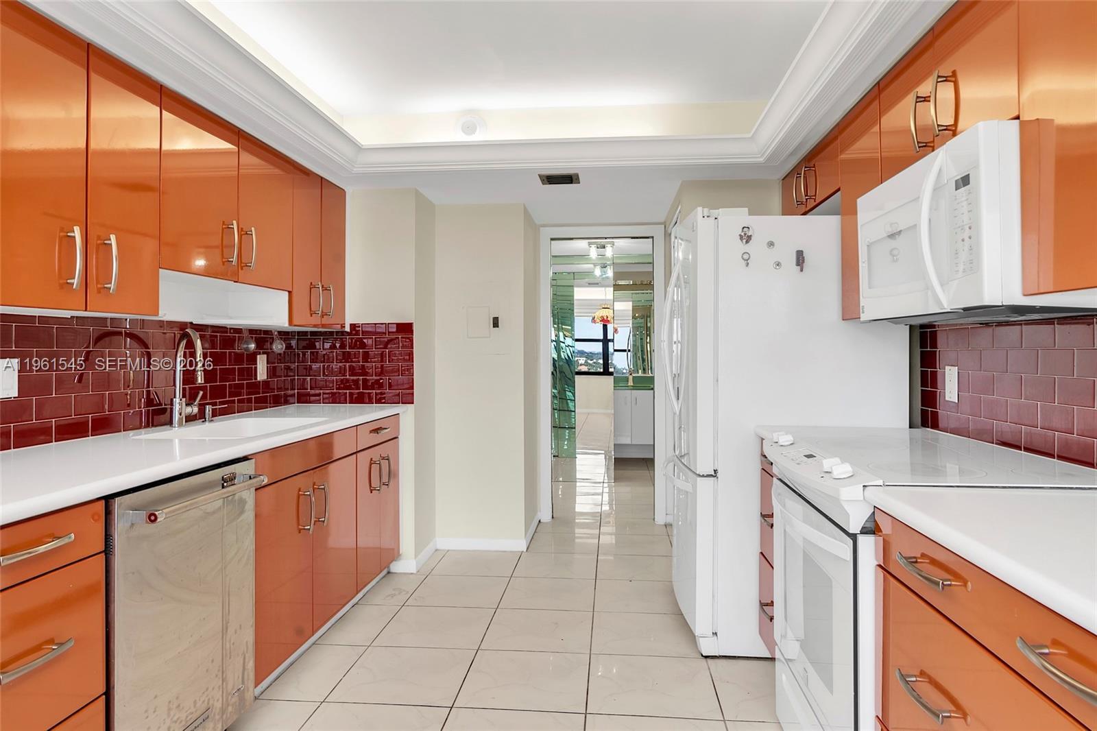 5000 N Ocean Boulevard 1102, Lauderdale-By-The-Sea Unit: 1102