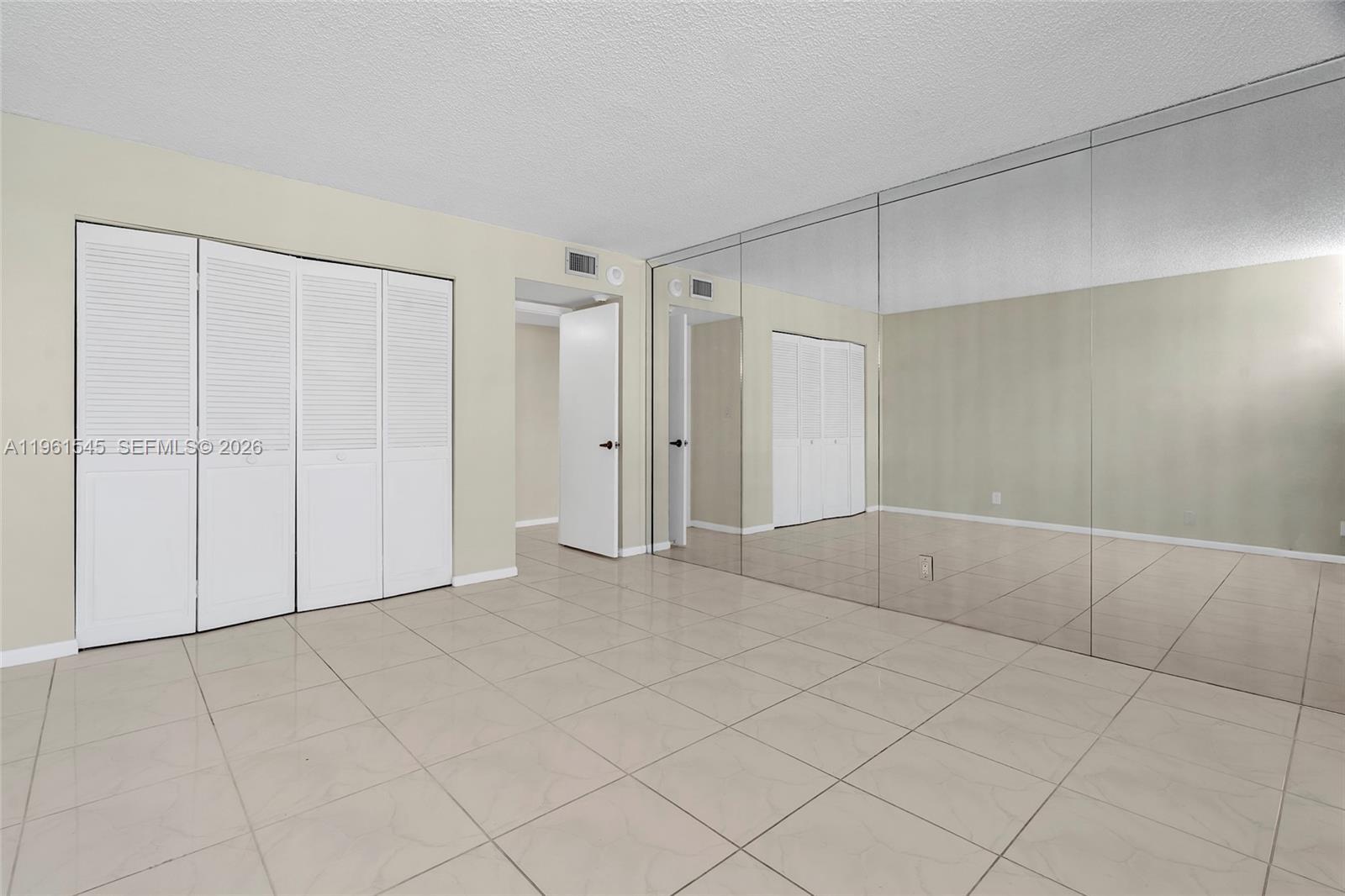 5000 N Ocean Boulevard 1102, Lauderdale-By-The-Sea Unit: 1102