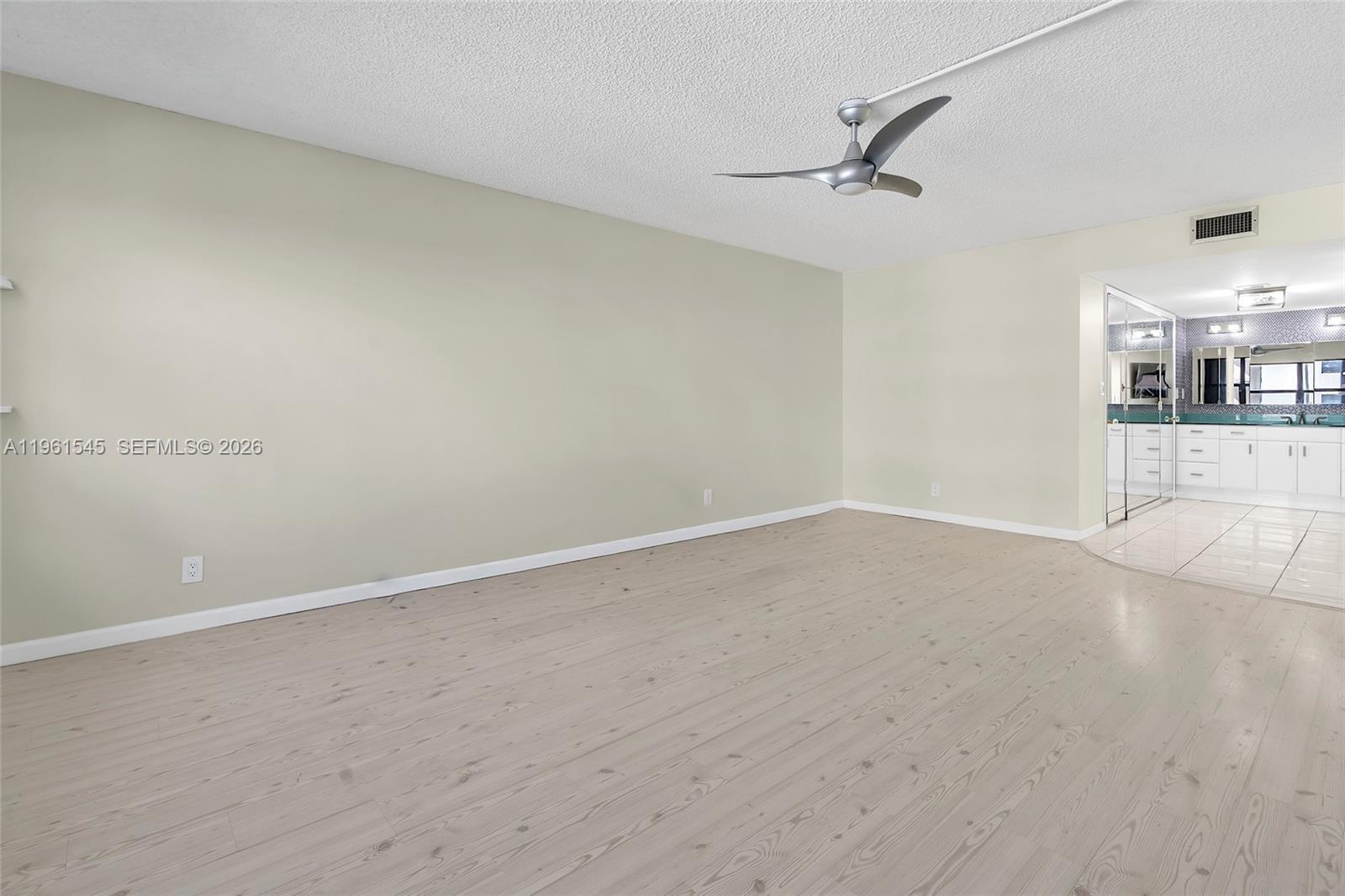 5000 N Ocean Boulevard 1102, Lauderdale-By-The-Sea Unit: 1102