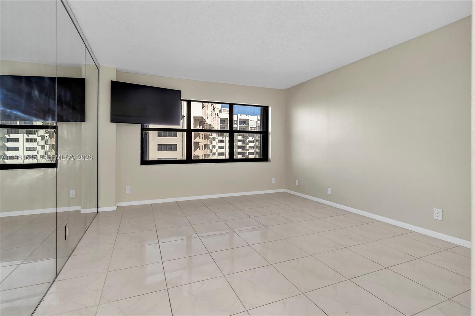 5000 N Ocean Boulevard 1102, Lauderdale-By-The-Sea Unit: 1102