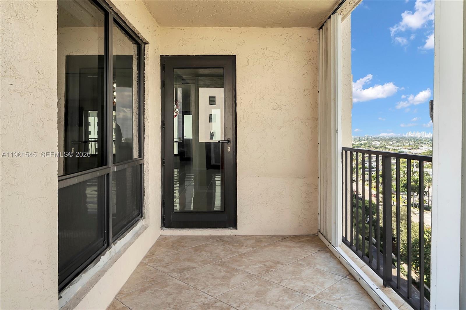 5000 N Ocean Boulevard 1102, Lauderdale-By-The-Sea Unit: 1102
