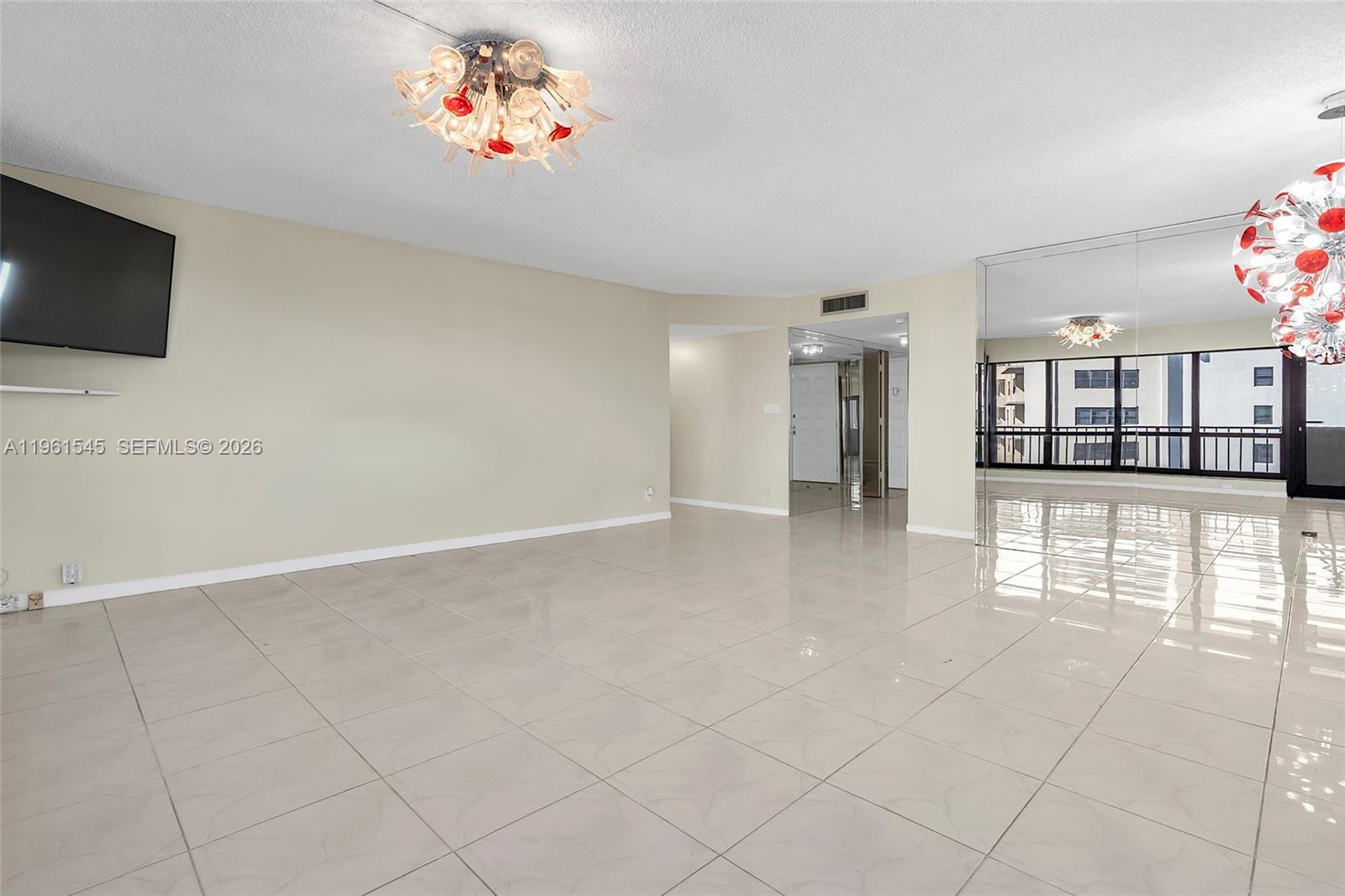 5000 N Ocean Boulevard 1102, Lauderdale-By-The-Sea Unit: 1102
