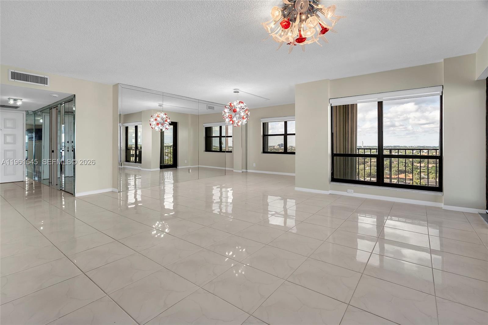 5000 N Ocean Boulevard 1102, Lauderdale-By-The-Sea Unit: 1102