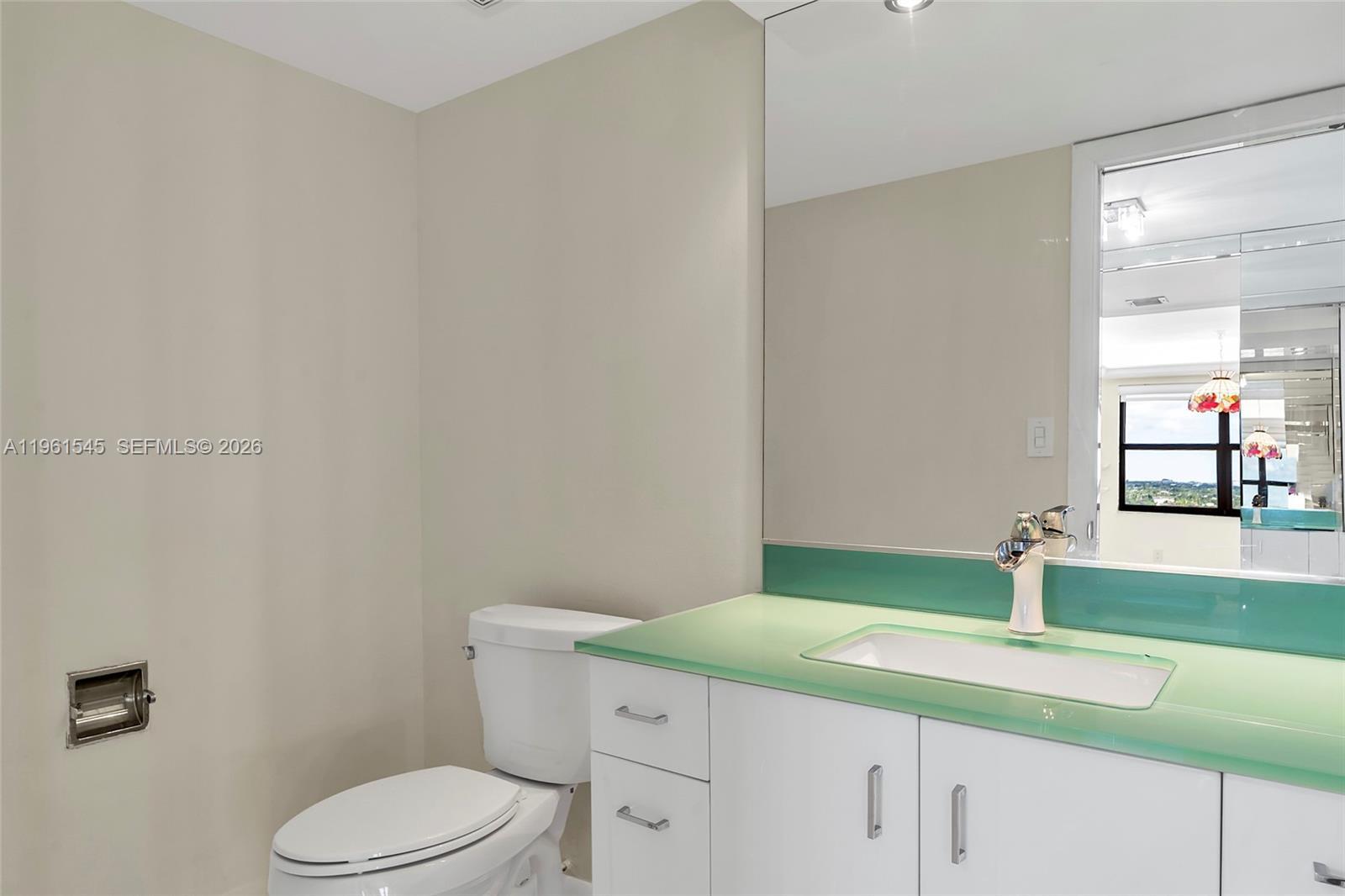 5000 N Ocean Boulevard 1102, Lauderdale-By-The-Sea Unit: 1102