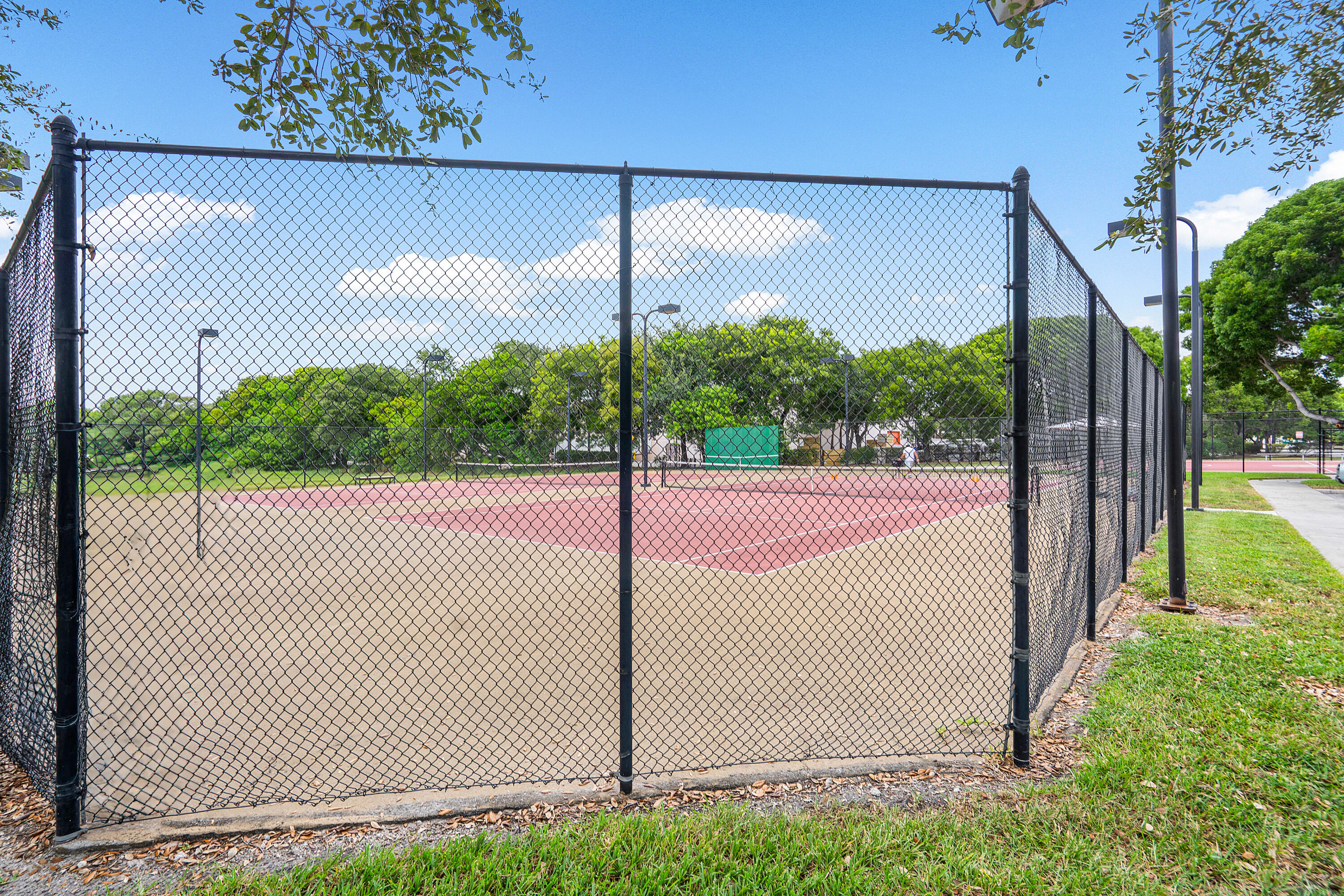 2052 Alta Meadows Lane