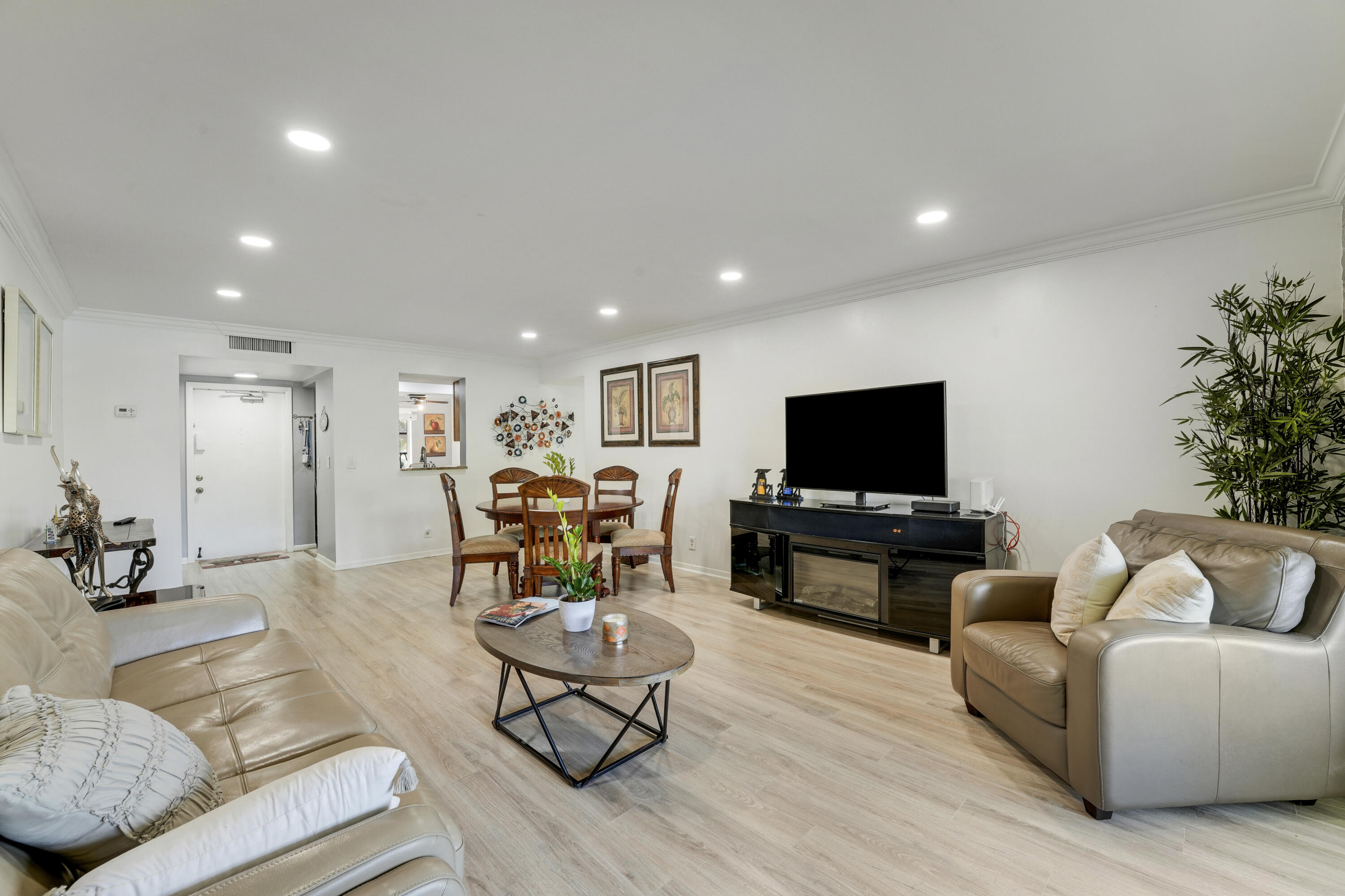 14849 Cumberland Drive 2070