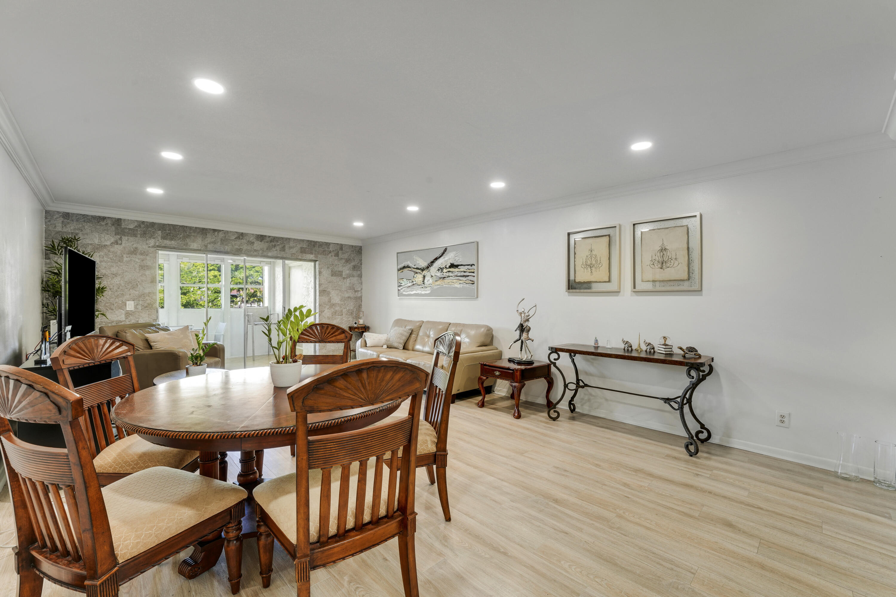 14849 Cumberland Drive 2070