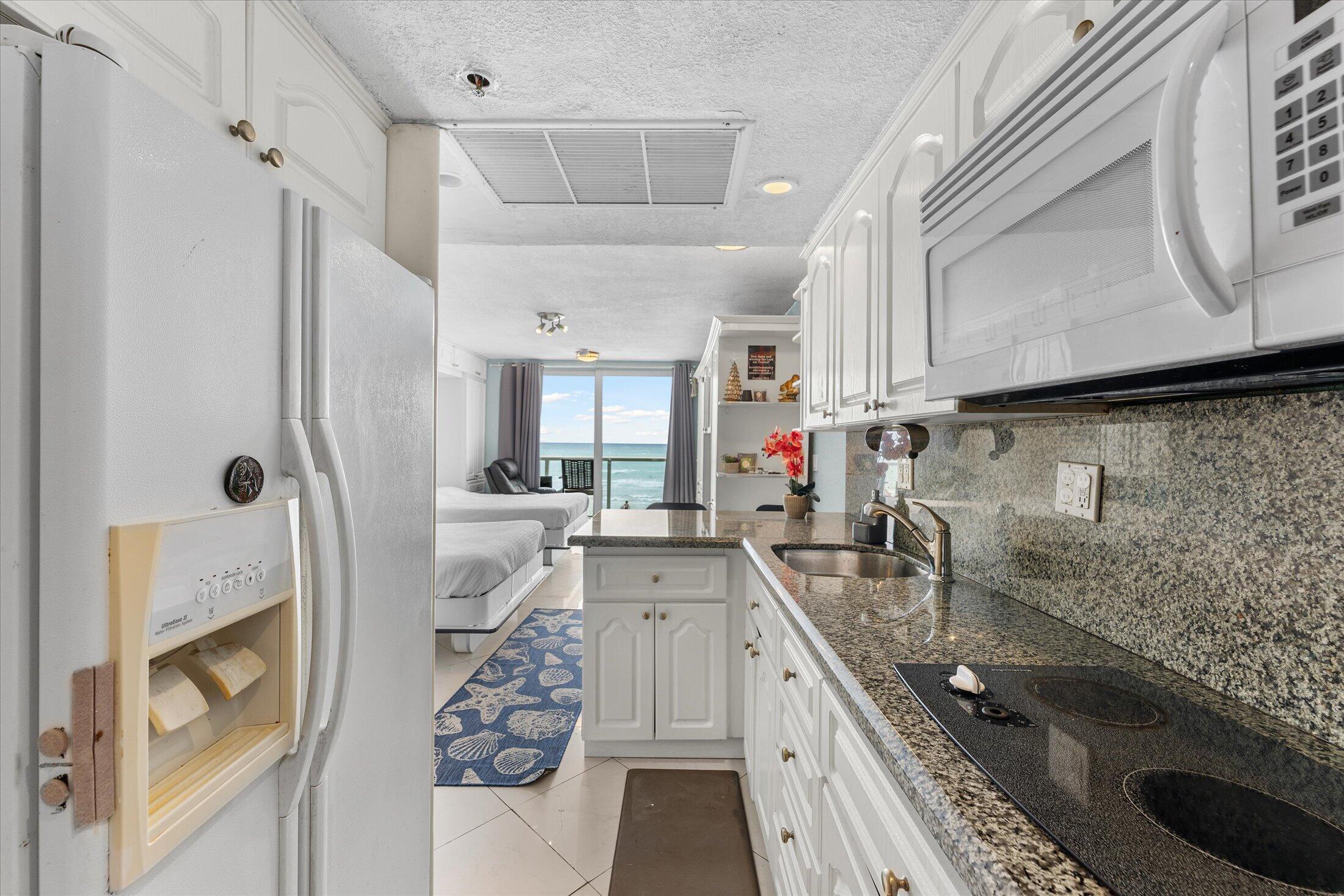 19201 Collins Avenue 114