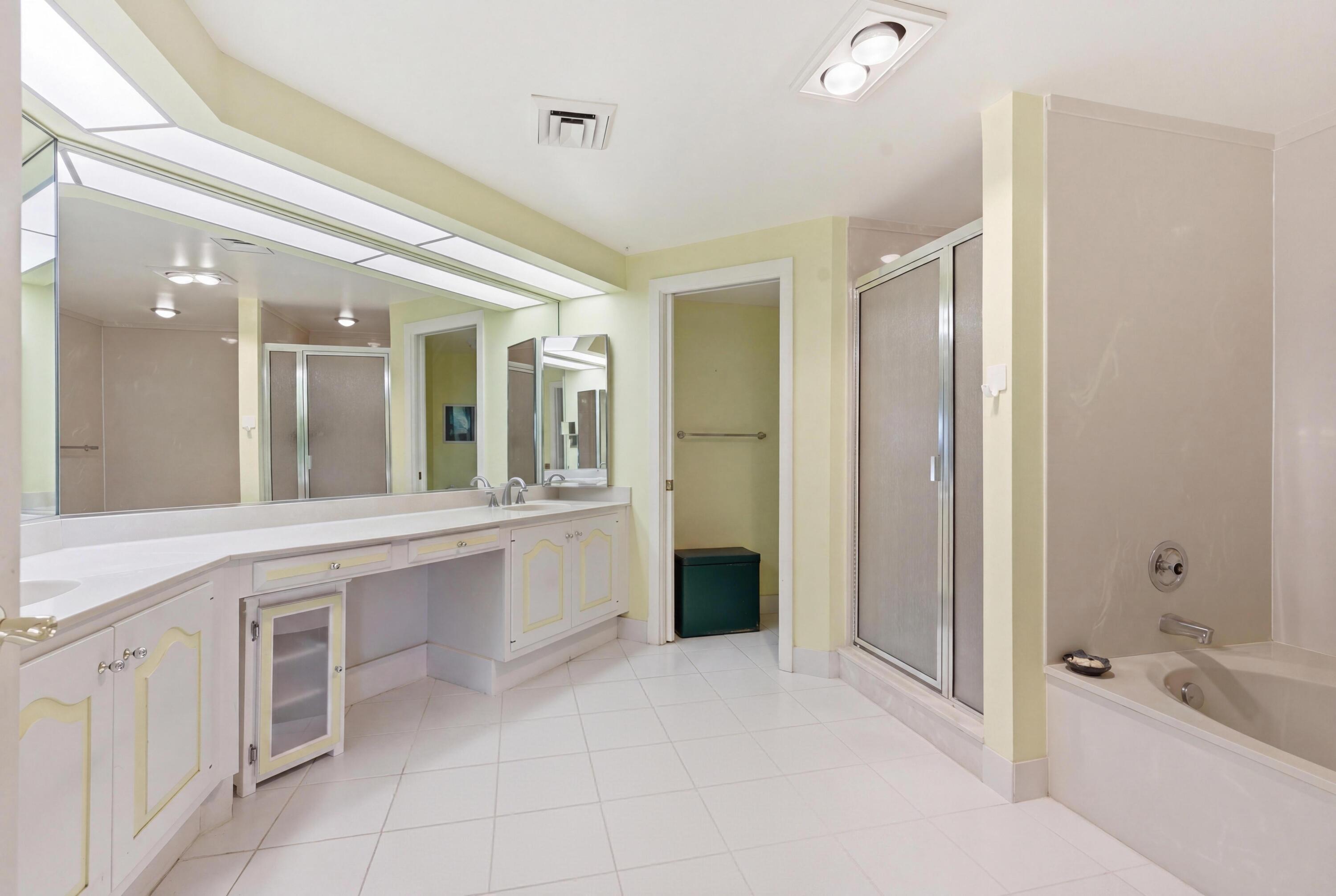 1109 E Marine Way E L4r