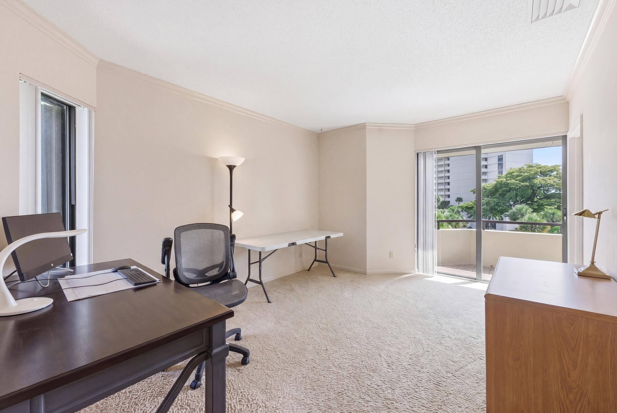 1109 E Marine Way E L4r