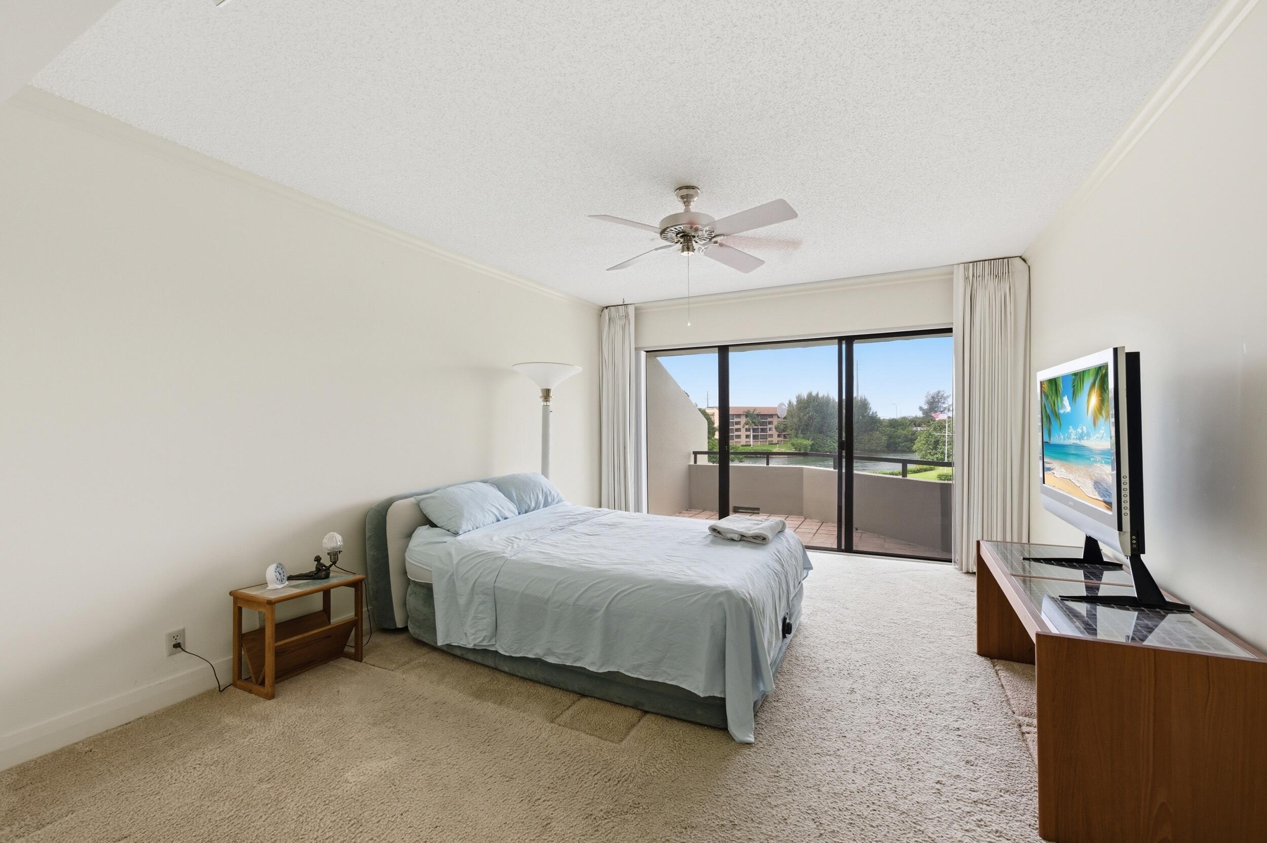 1109 E Marine Way E L4r