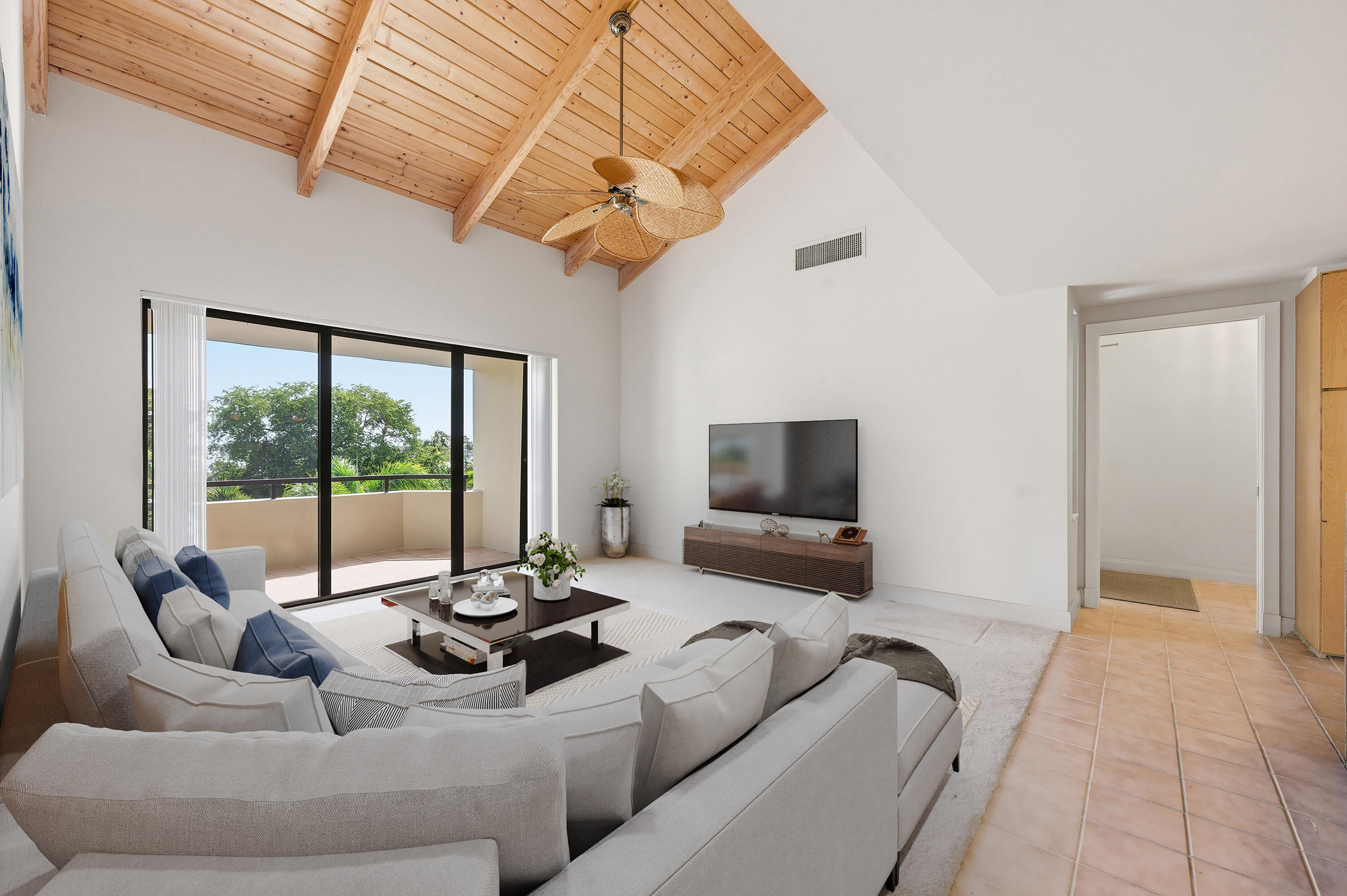 1109 E Marine Way E L4r