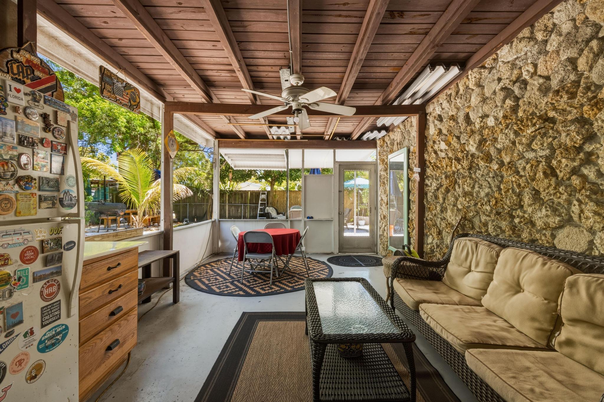 340 NE 44th Court