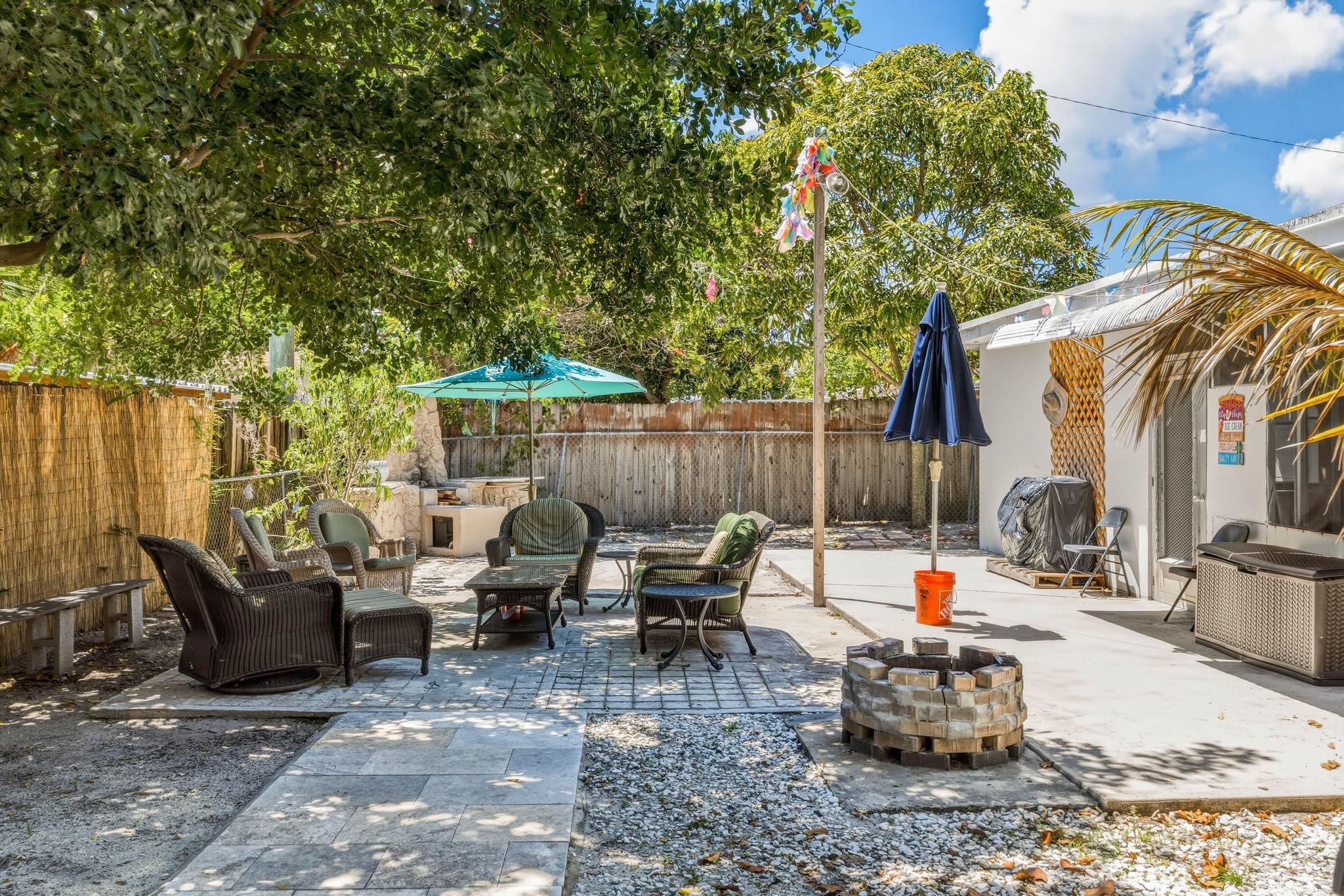 340 NE 44th Court