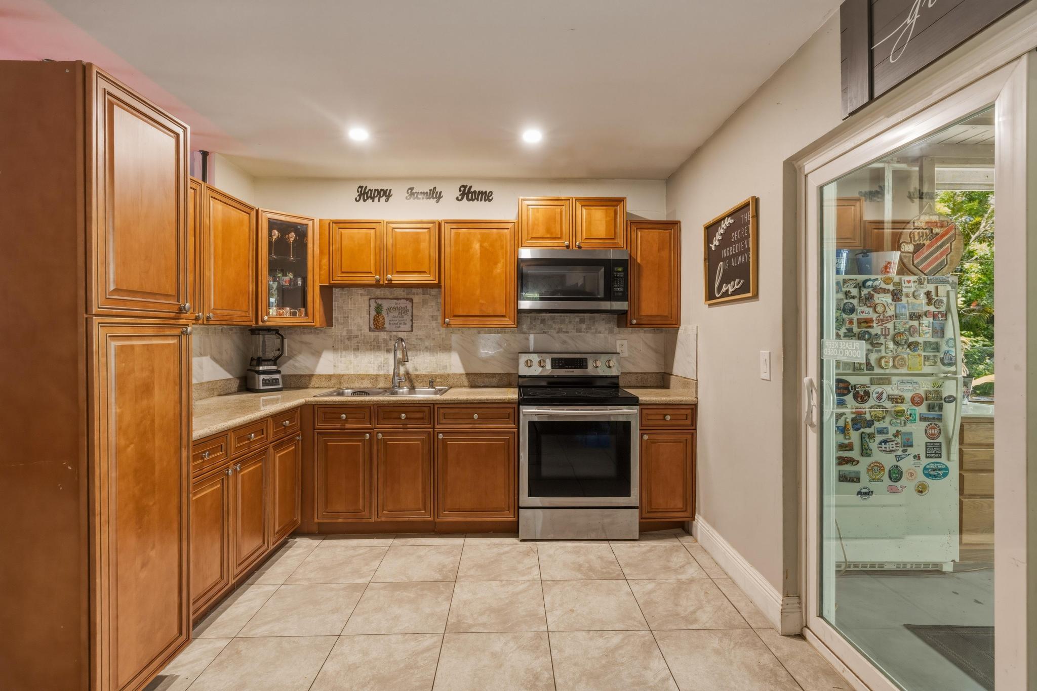 340 NE 44th Court