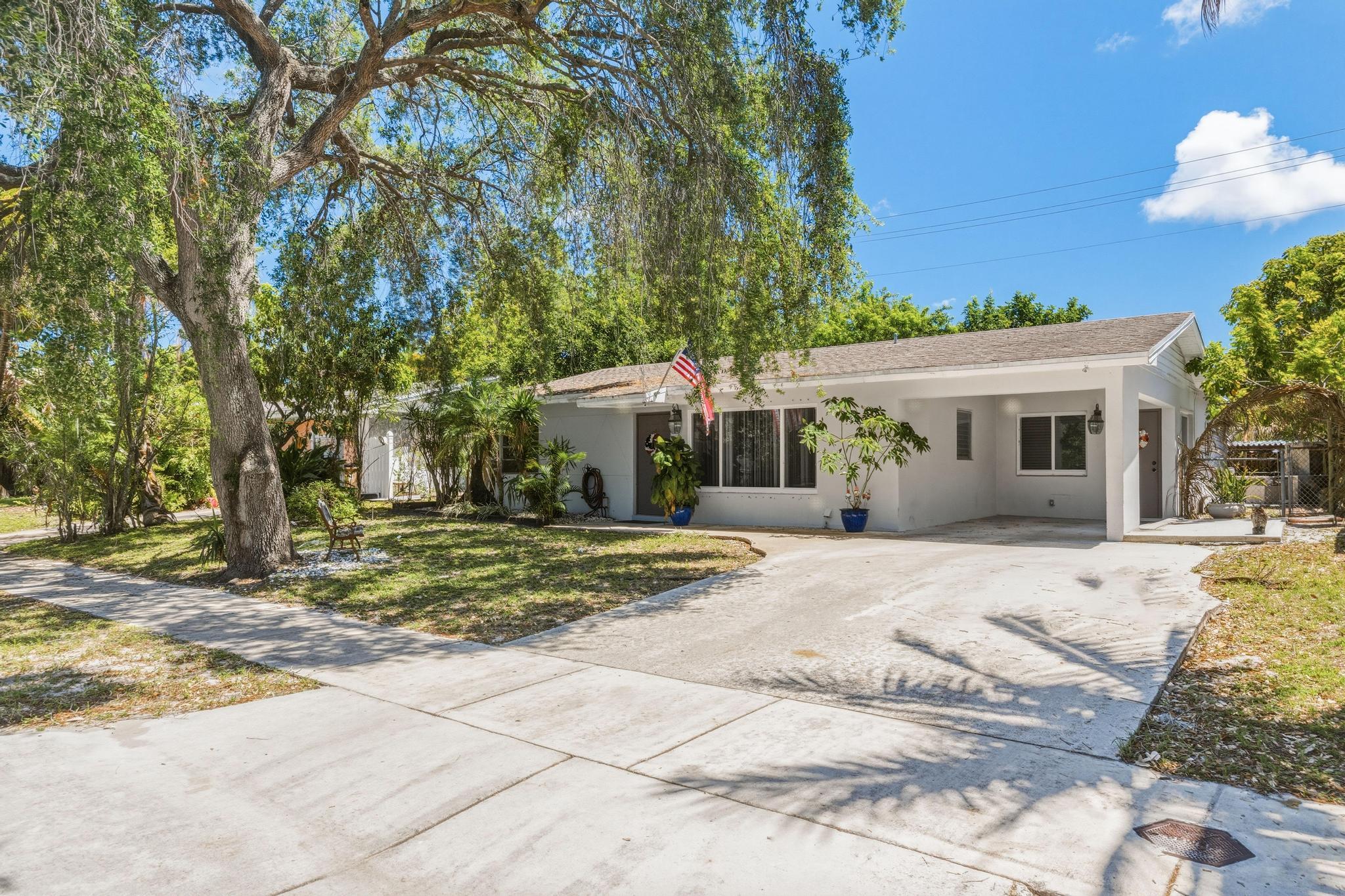 340 NE 44th Court
