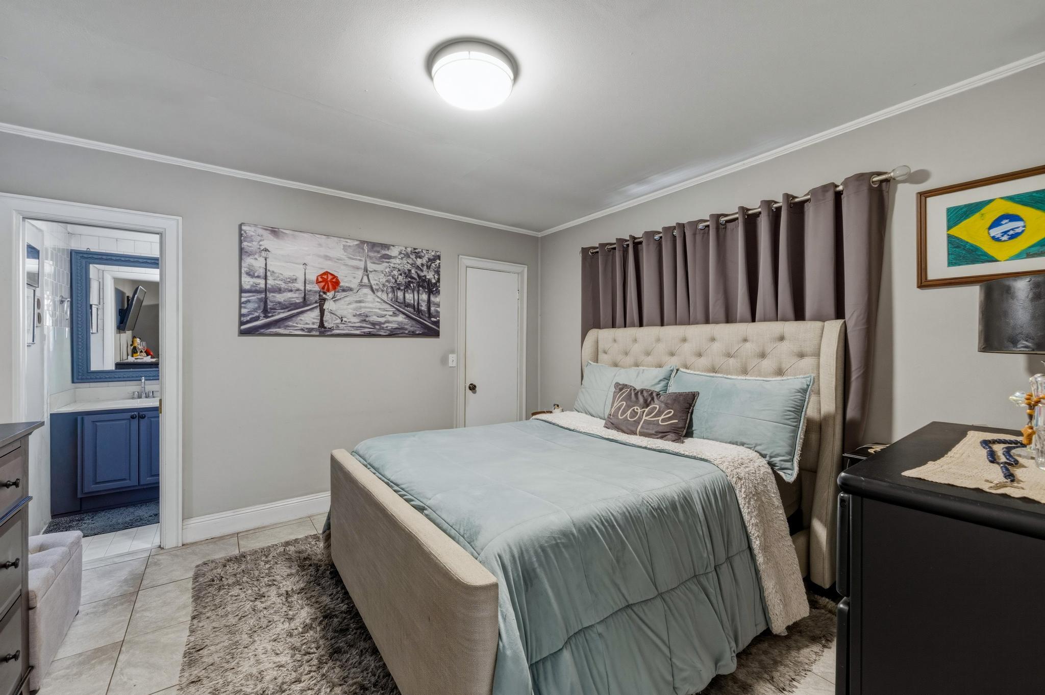 340 NE 44th Court