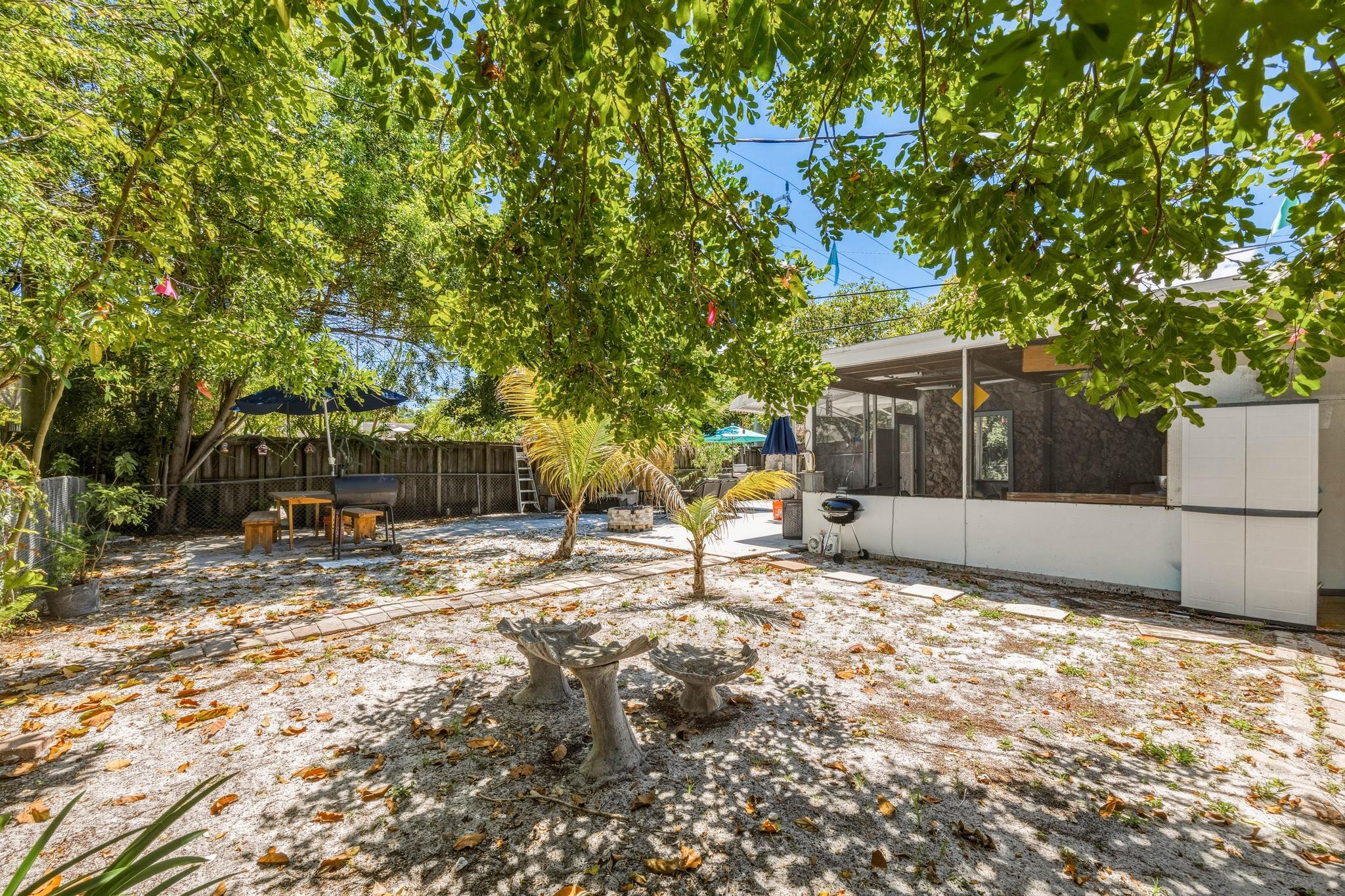 340 NE 44th Court