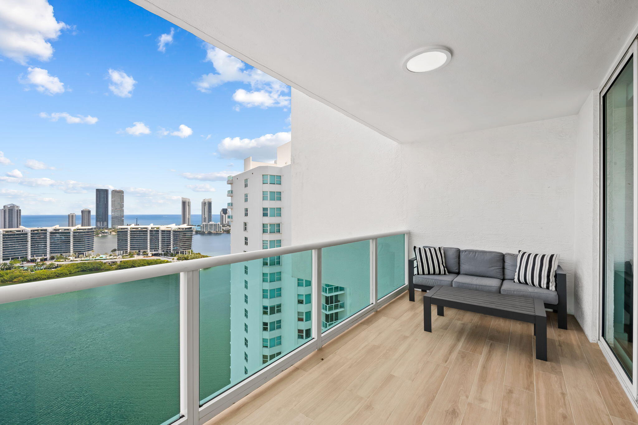 3301 NE 183rd Street 2906