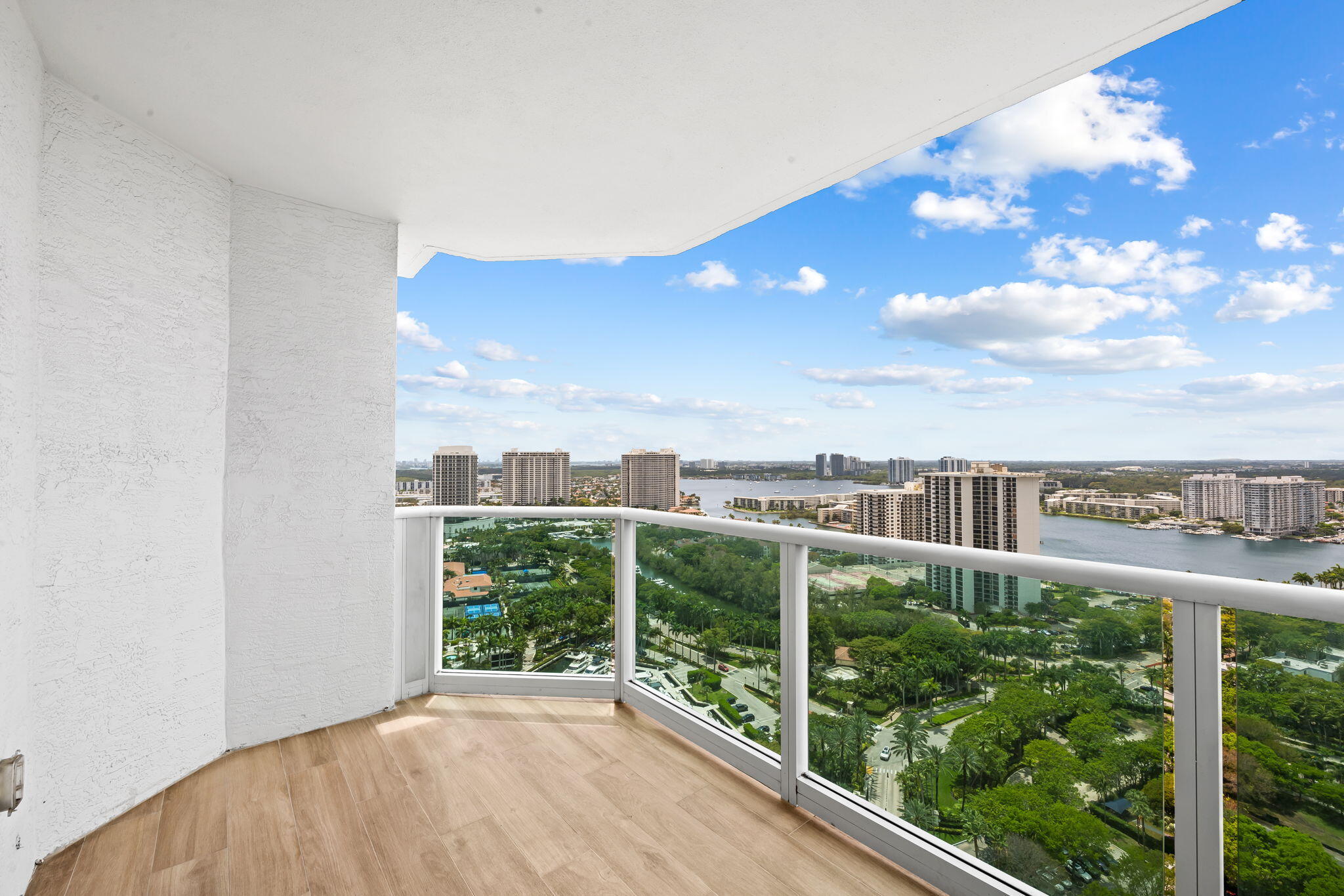 3301 NE 183rd Street 2906