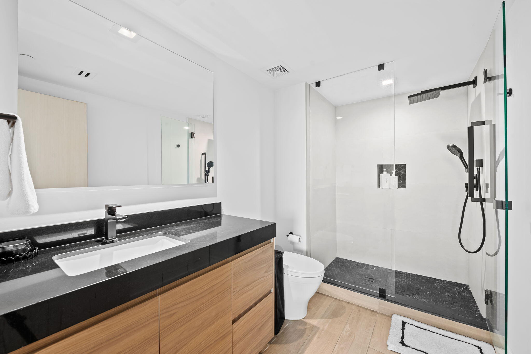 3301 NE 183rd Street 2906