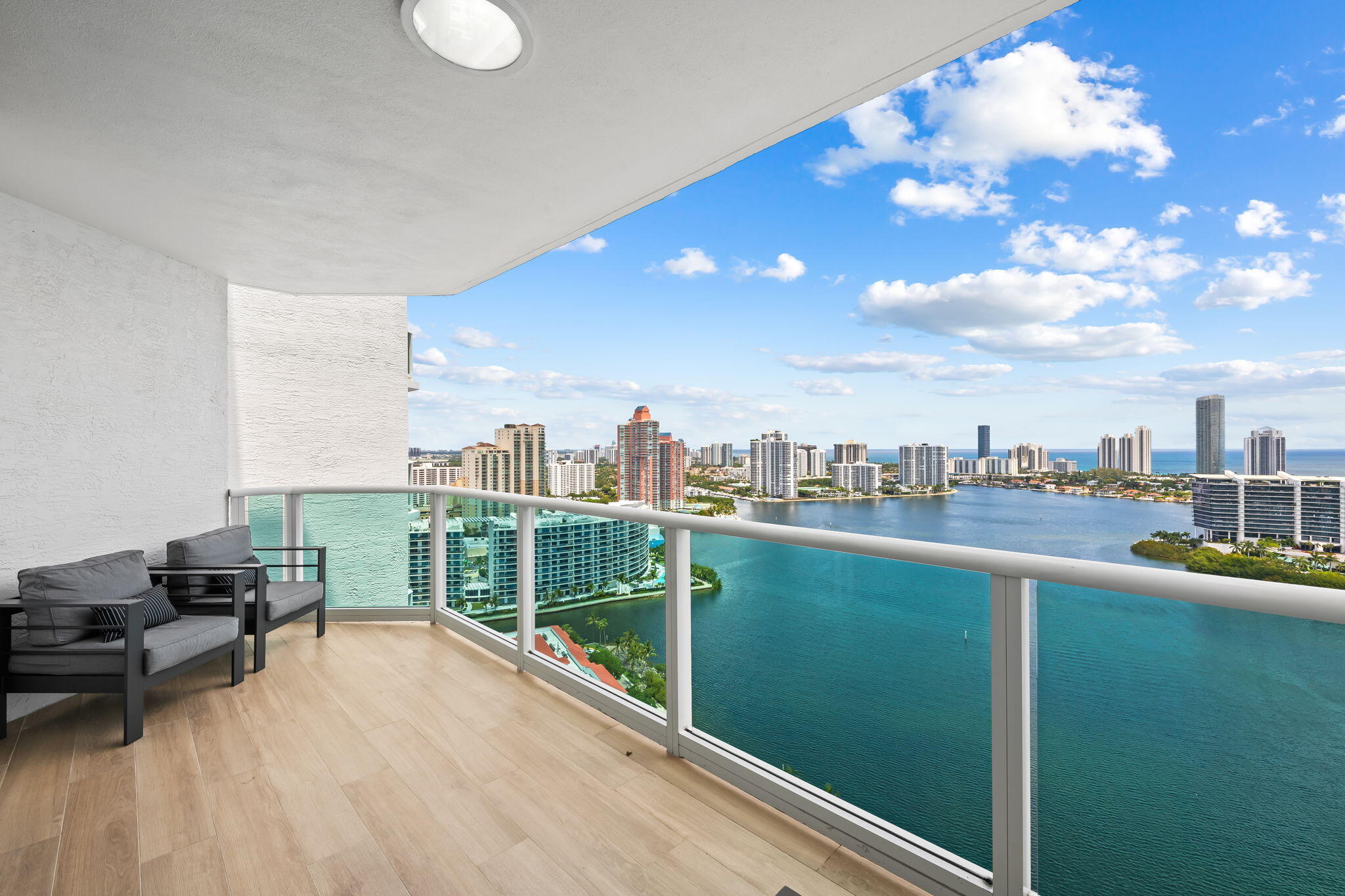 3301 NE 183rd Street 2906