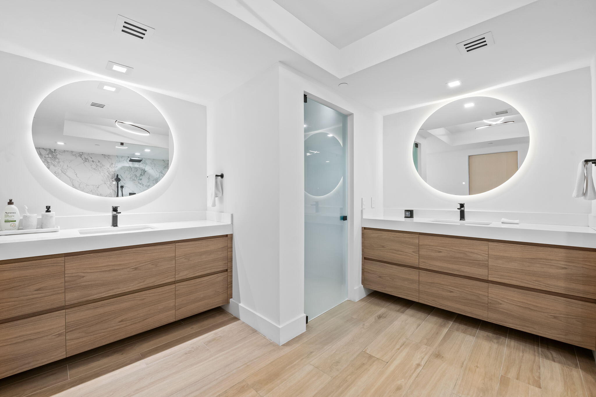 3301 NE 183rd Street 2906